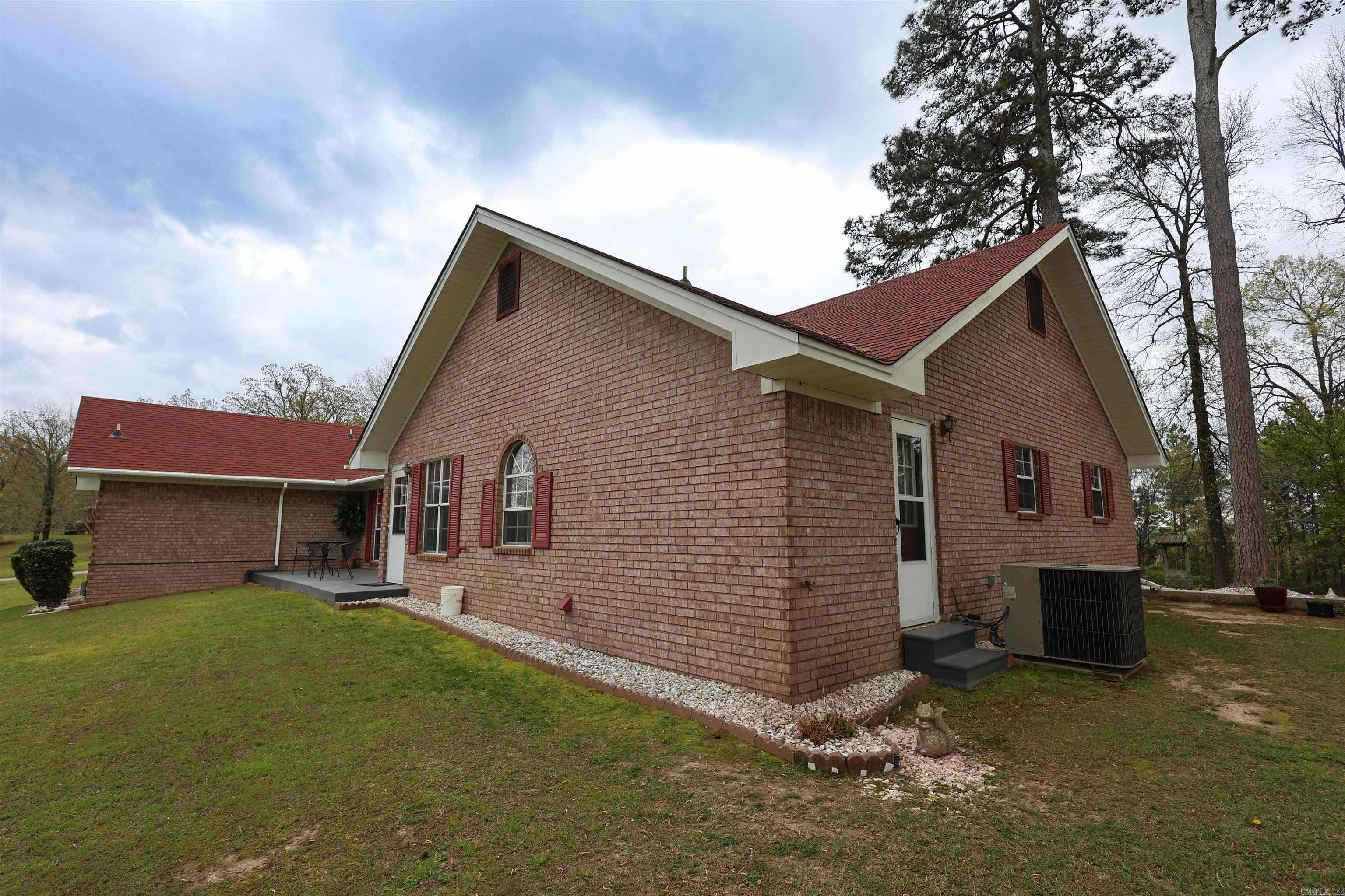 228 Perry Street Property Photo 29