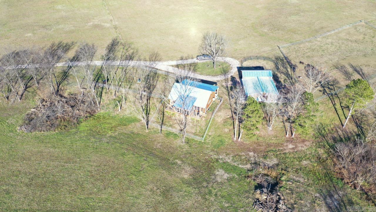 2261 Hwy 8 Property Photo 4