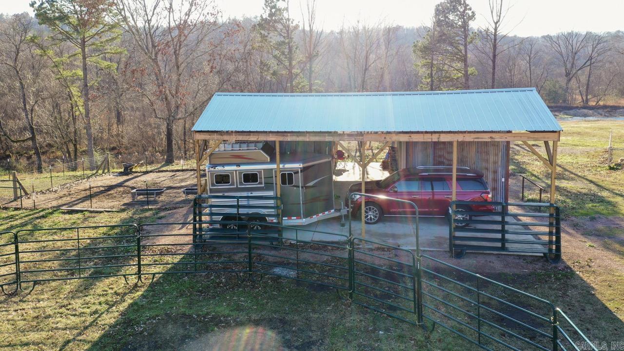 2261 Hwy 8 Property Photo 7