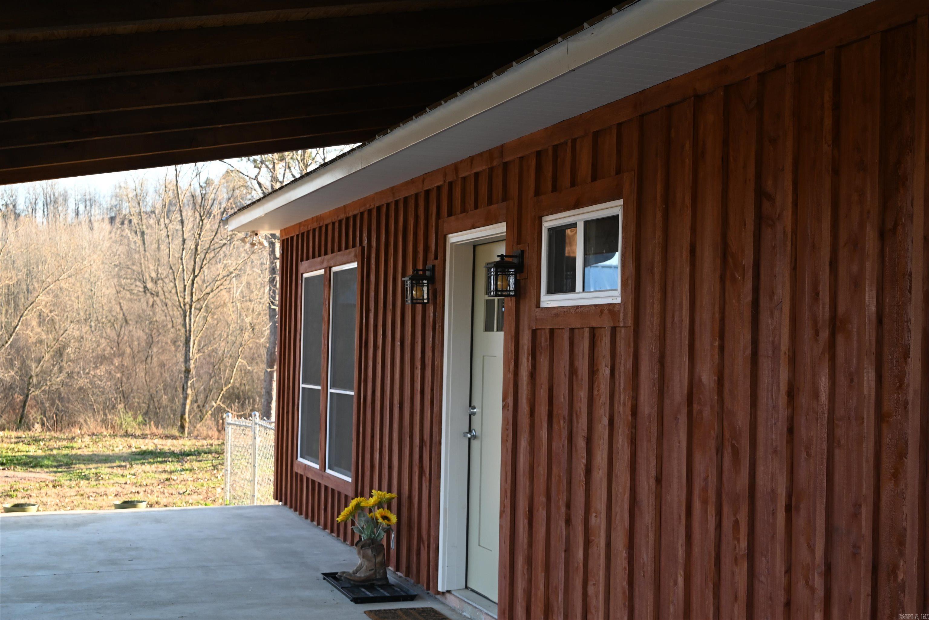 2261 Hwy 8 Property Photo 9