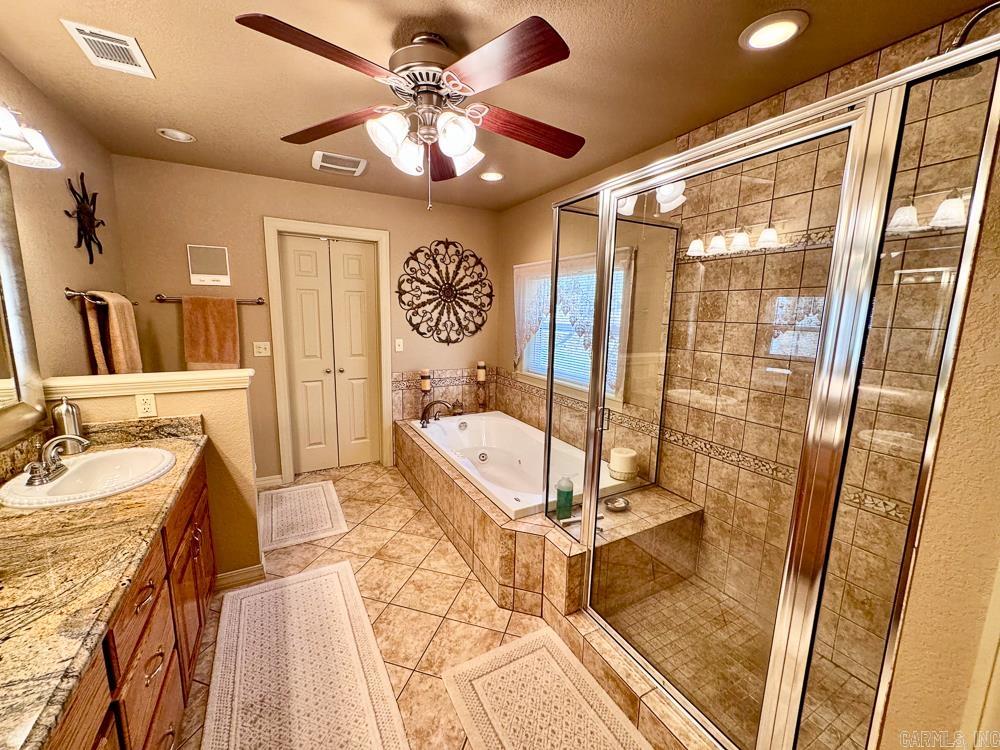 135 Wilshire Drive Property Photo 16