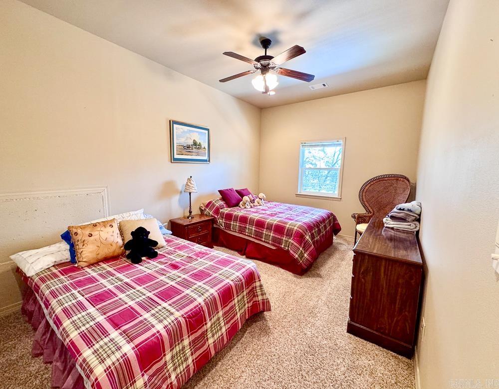 135 Wilshire Drive Property Photo 25