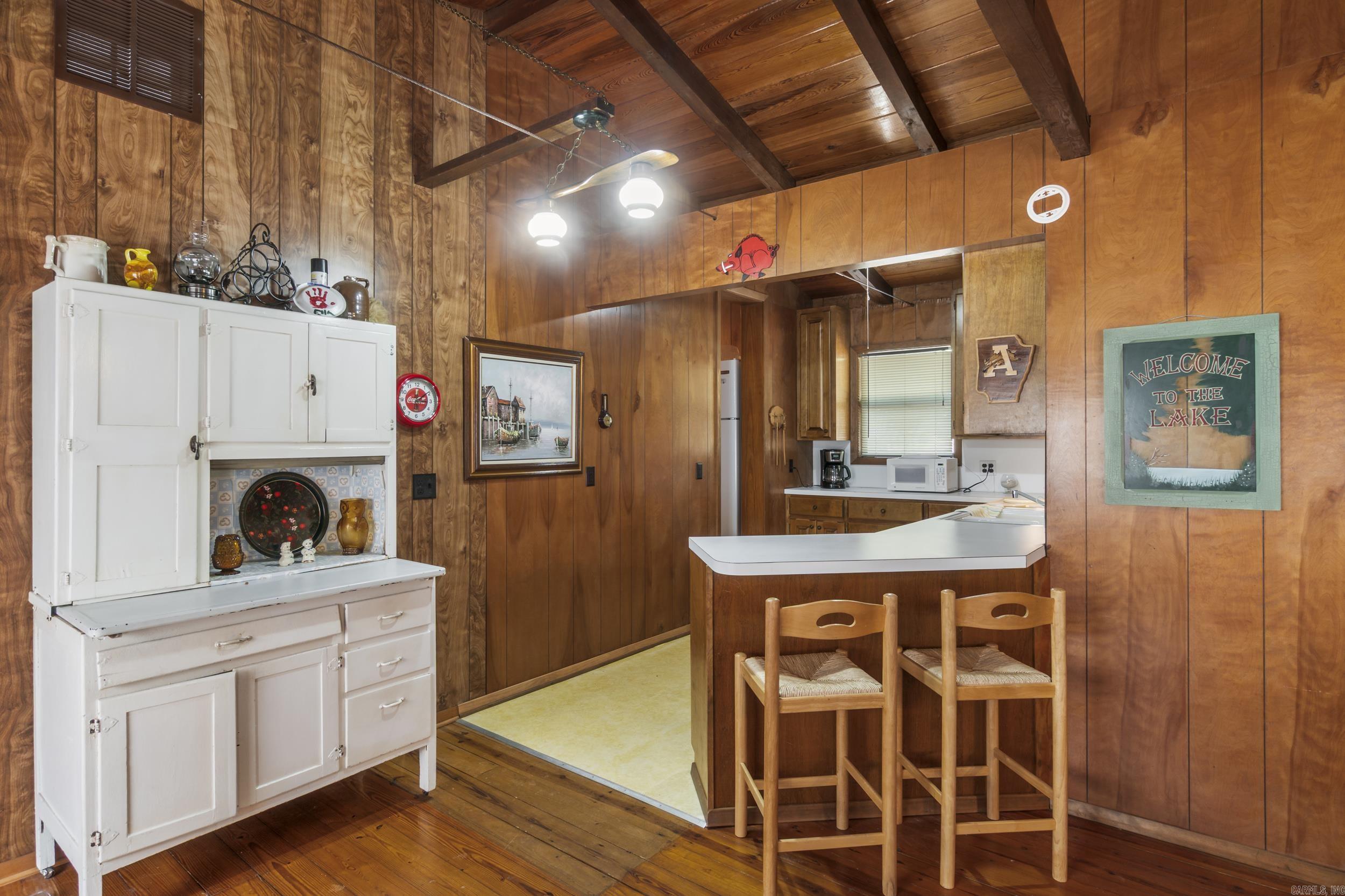 244 & 250 Wanda Lane Property Photo 11