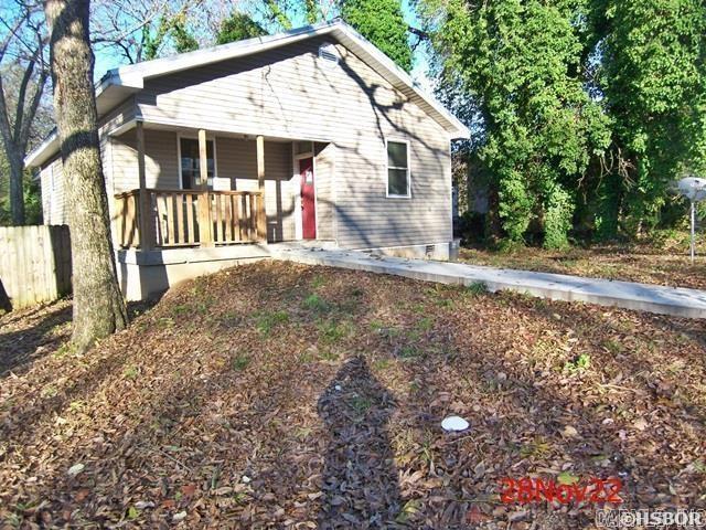 204 Linwood Ave Property Photo 1