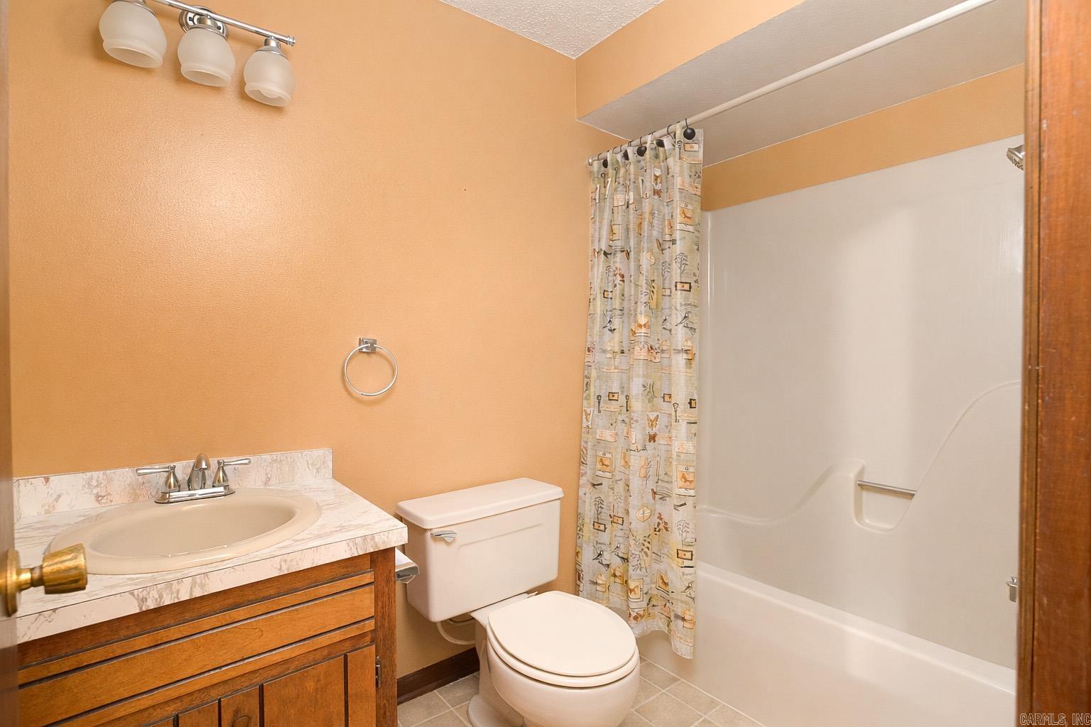 719 S Evans Property Photo 16