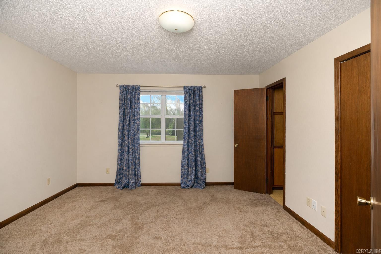 719 S Evans Property Photo 17
