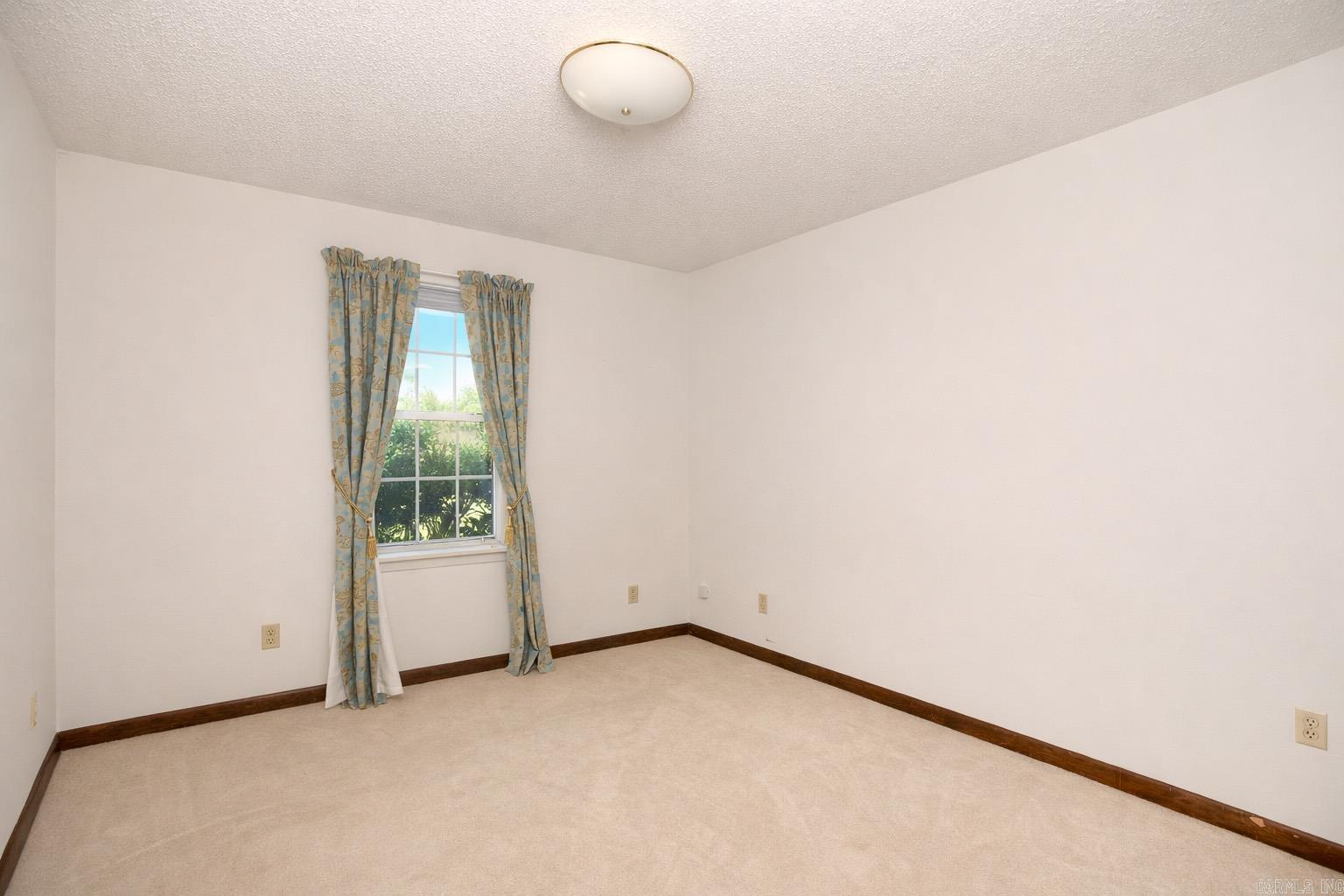 719 S Evans Property Photo 19