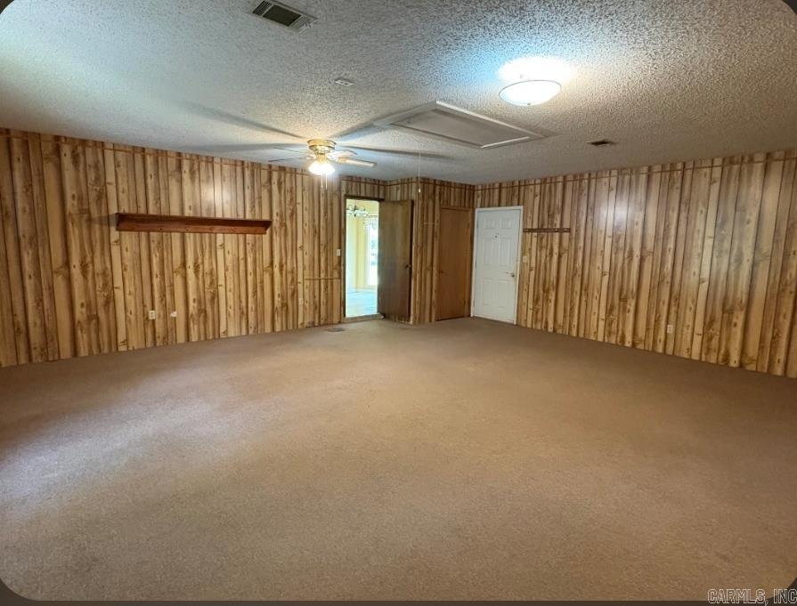 719 S Evans Property Photo 25