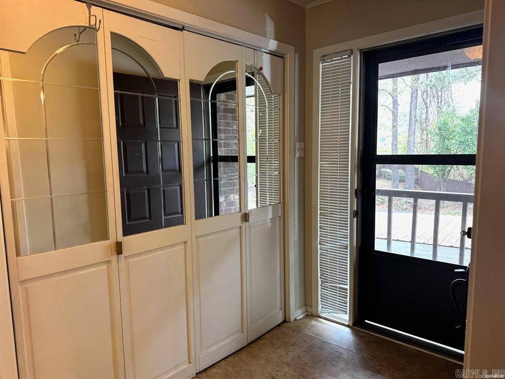 2325 Lakeshore Drive B4 Property Photo 3