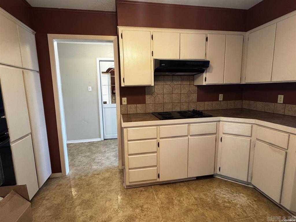 2325 Lakeshore Drive B4 Property Photo 6