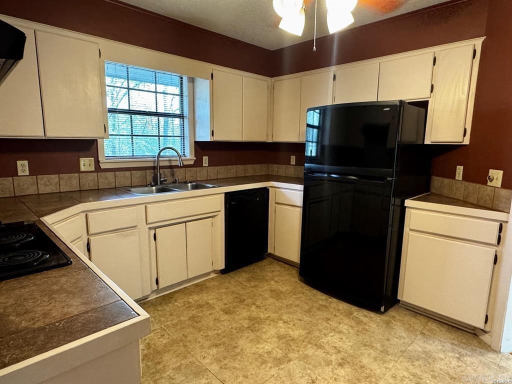2325 Lakeshore Drive B4 Property Photo 8