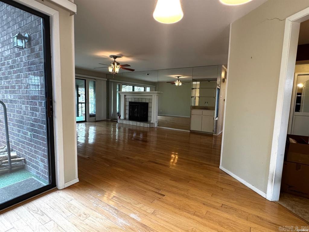 2325 Lakeshore Drive B4 Property Photo 12