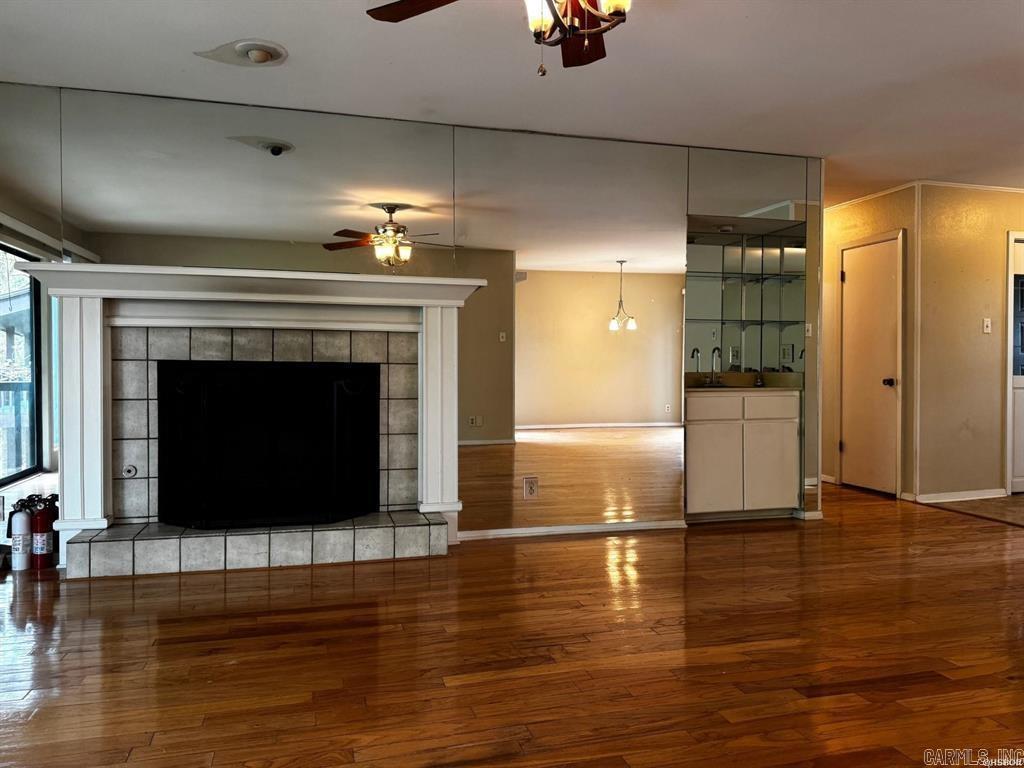2325 Lakeshore Drive B4 Property Photo 15