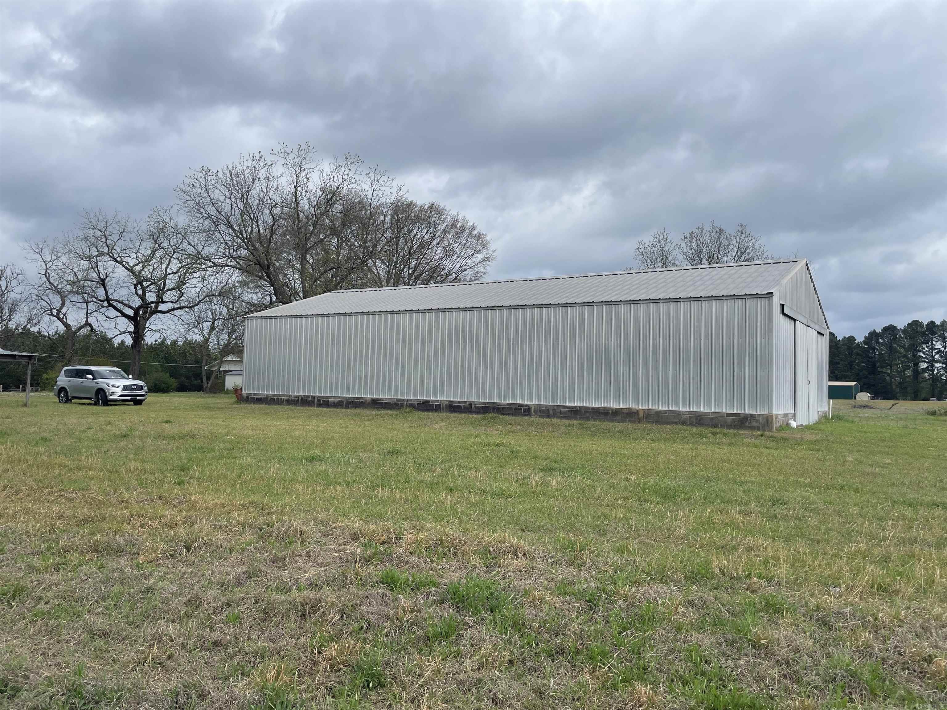 Highway 291 Property Photo 4