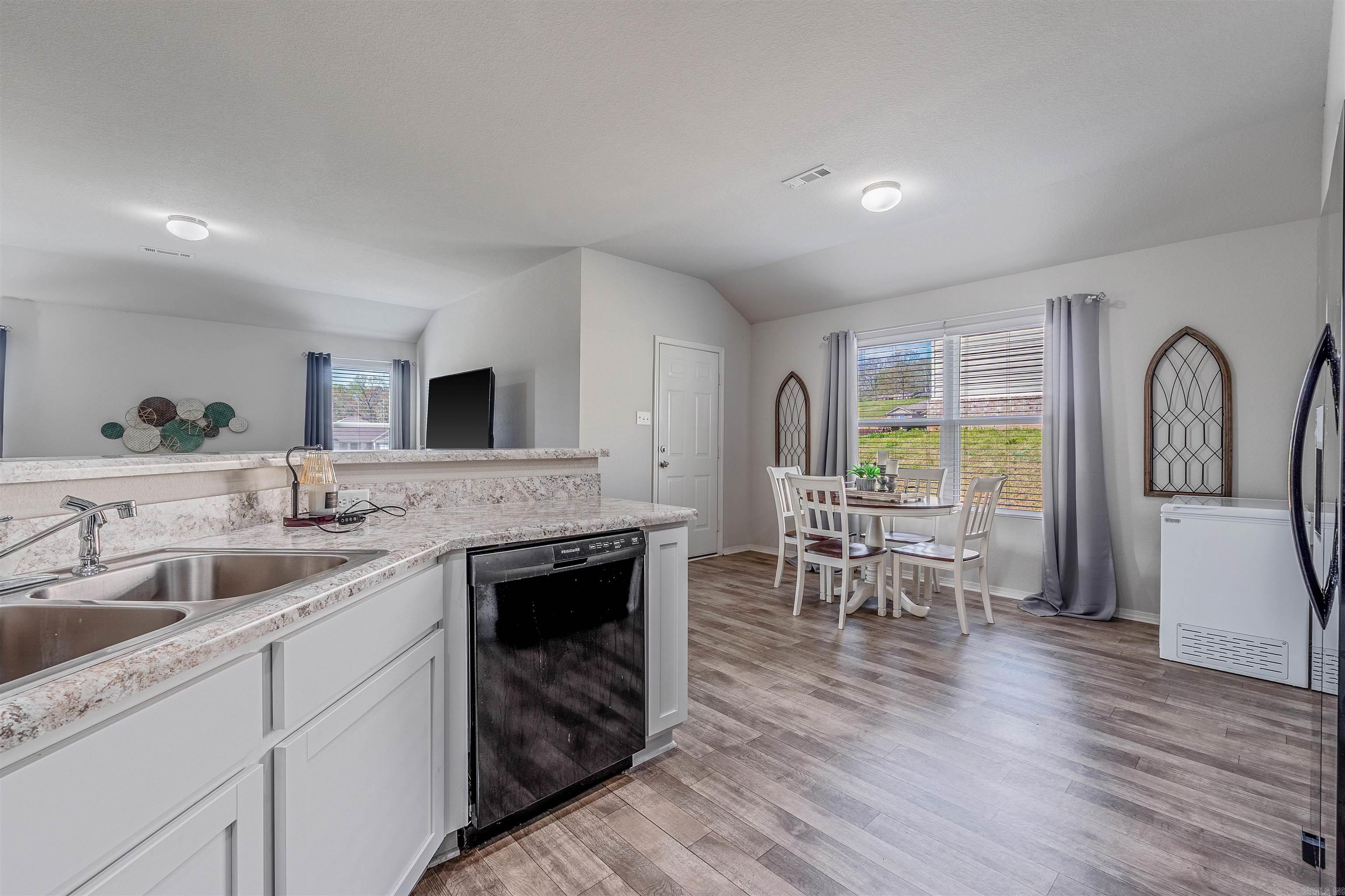20 Erwin Drive Property Photo 16