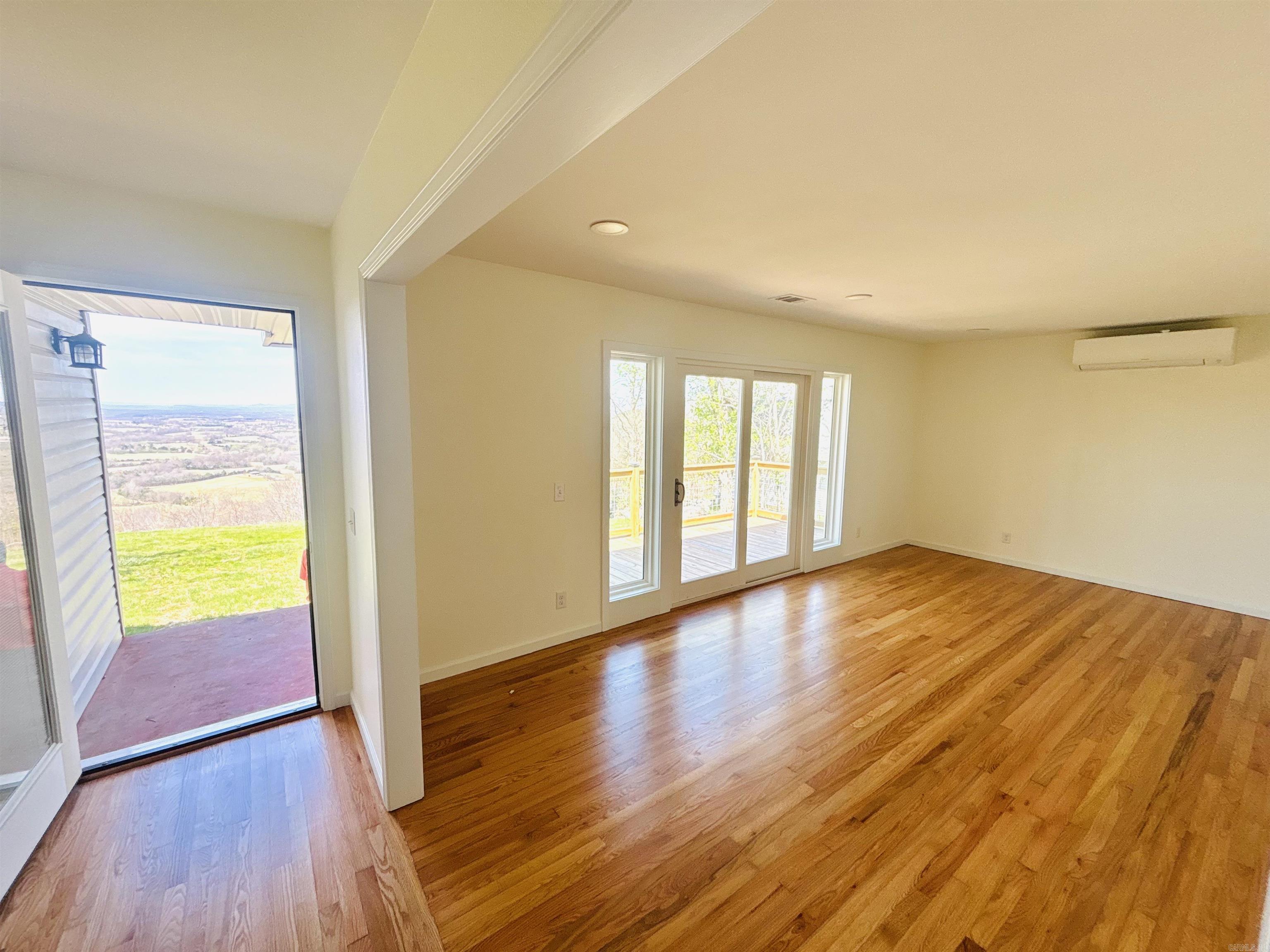 233 South Mountain Road Property Photo 14