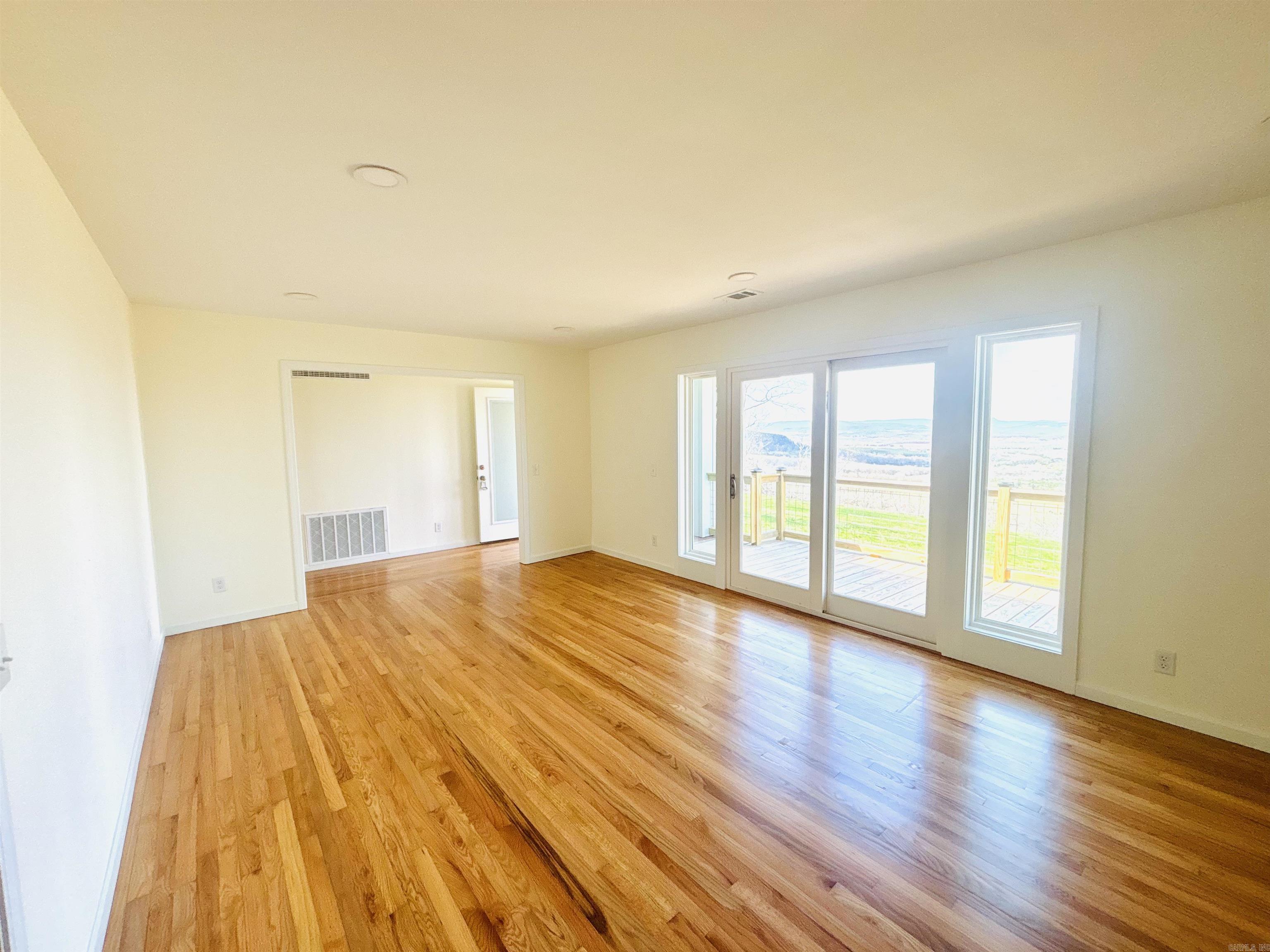 233 South Mountain Road Property Photo 15