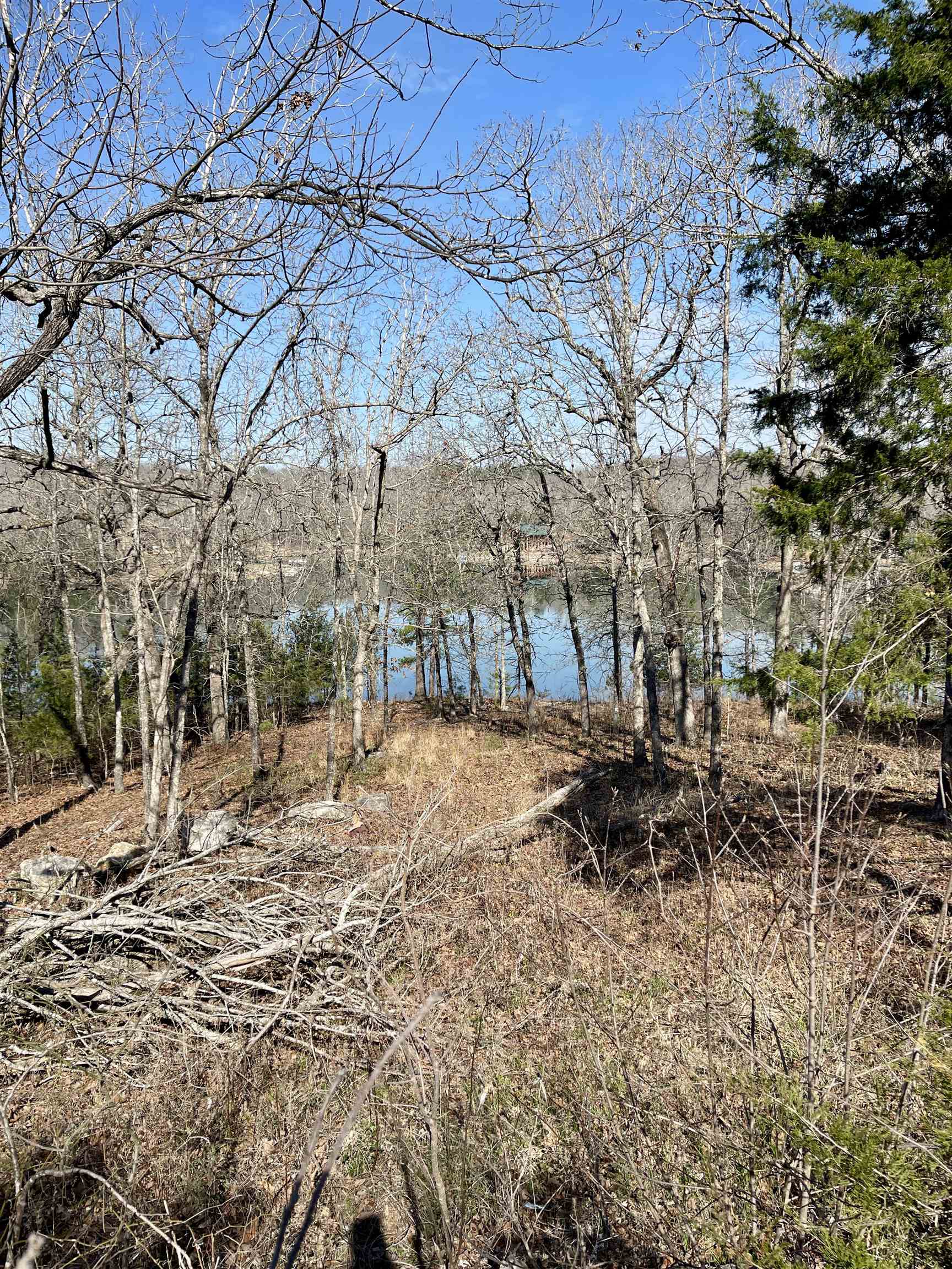 88 Isleta Drive Property Photo 6