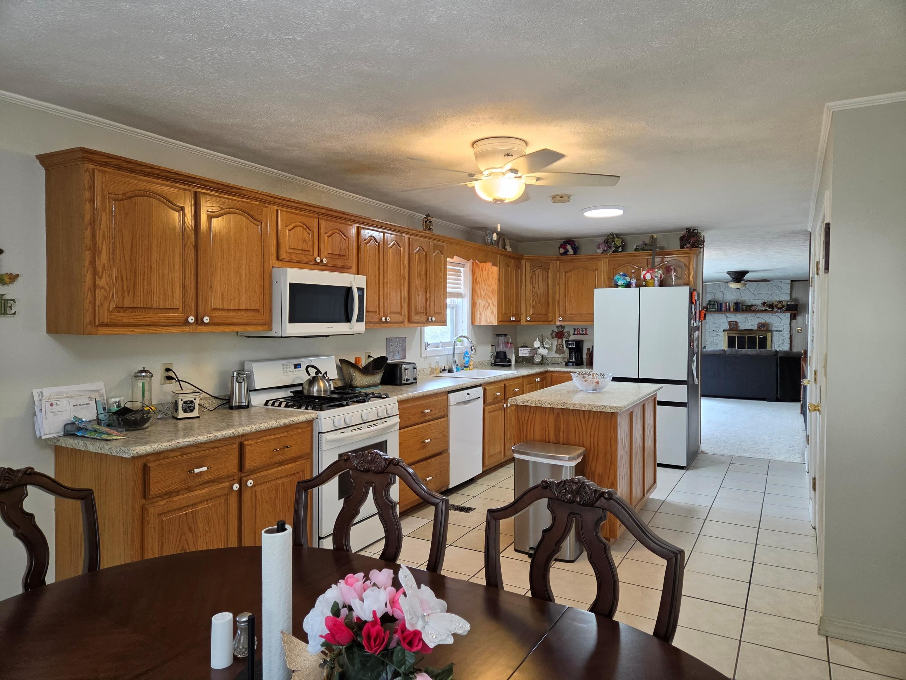 1012 Fairwater Circle Property Photo 4