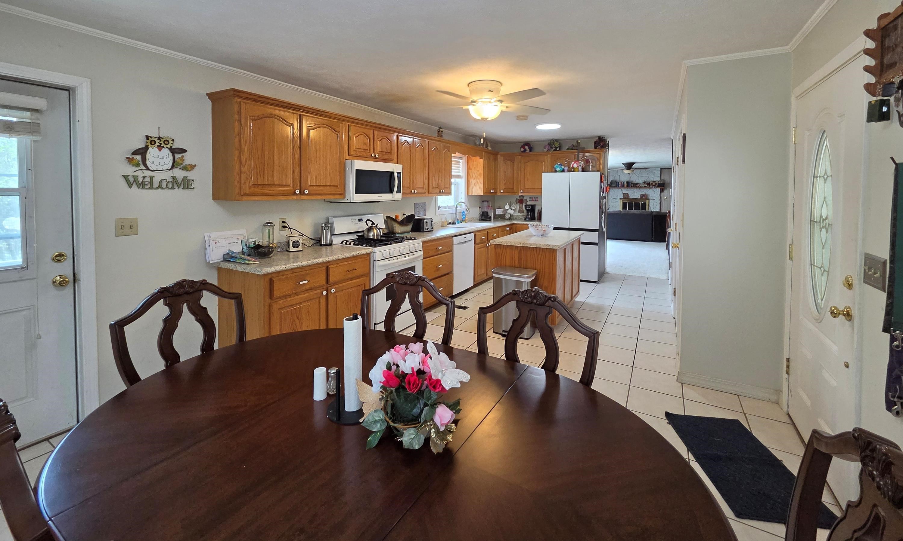 1012 Fairwater Circle Property Photo 5