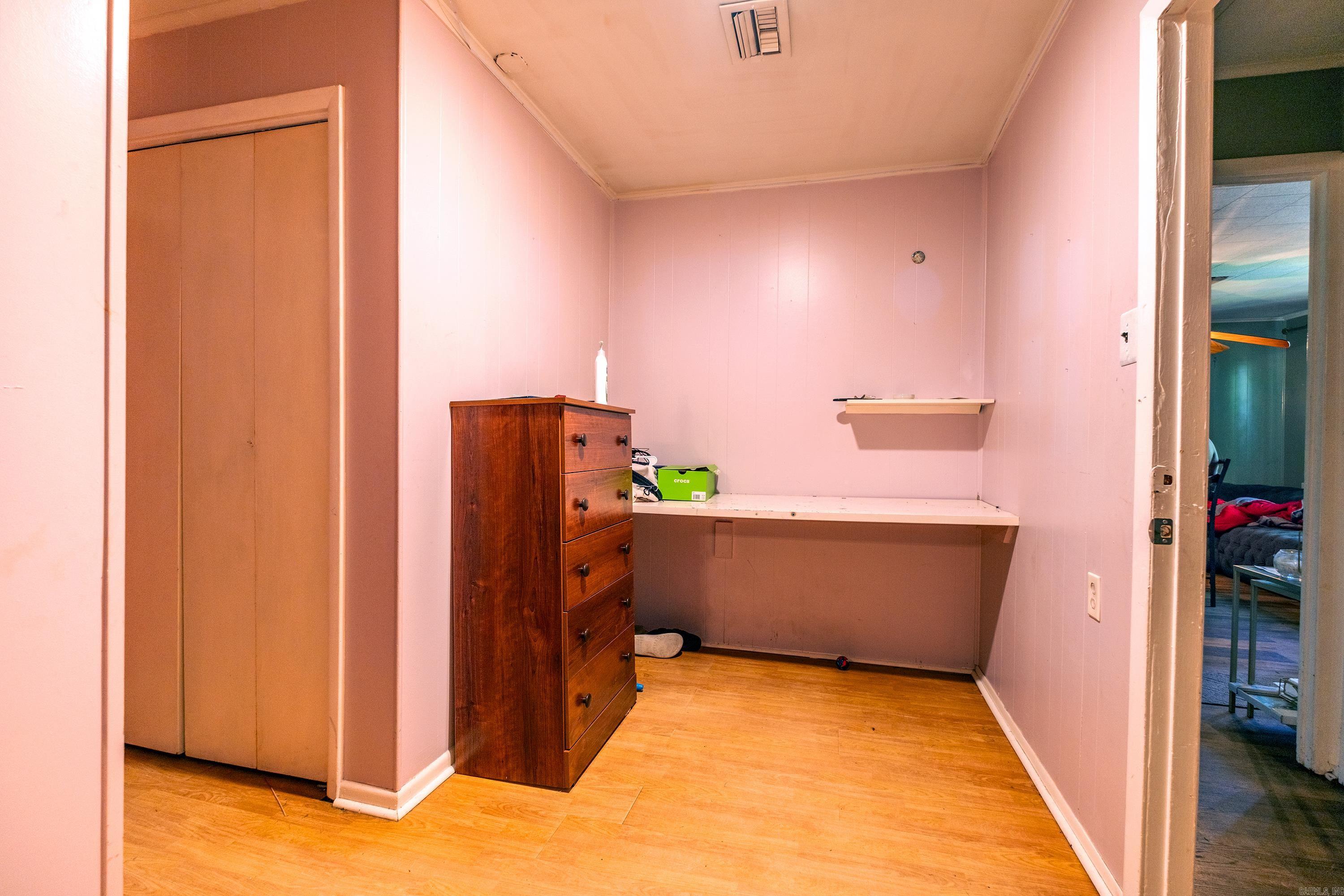 405 Healy Street Property Photo 14