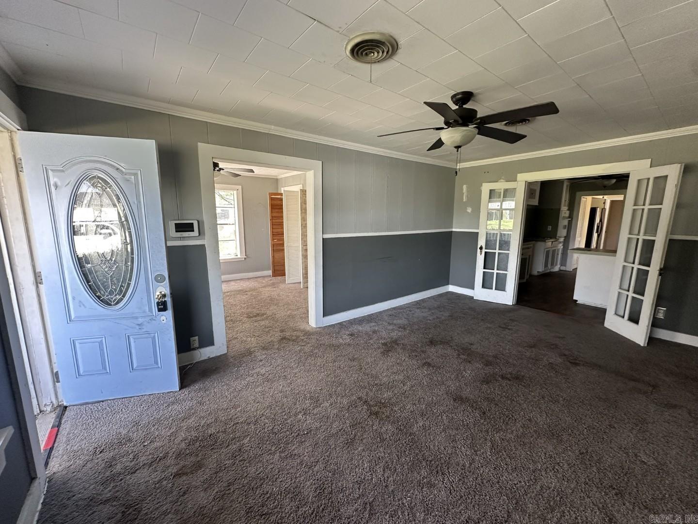1808 S Leslie Street Property Photo 7
