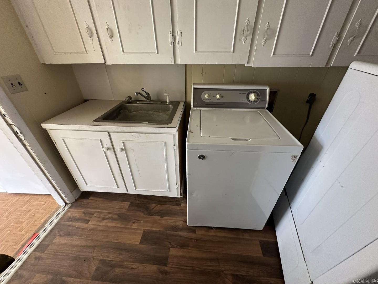 1808 S Leslie Street Property Photo 15