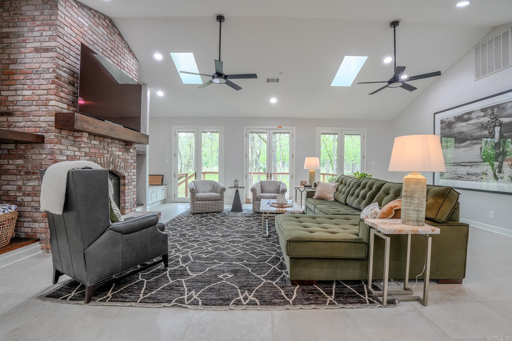 28721 Kanis Road Property Photo 8