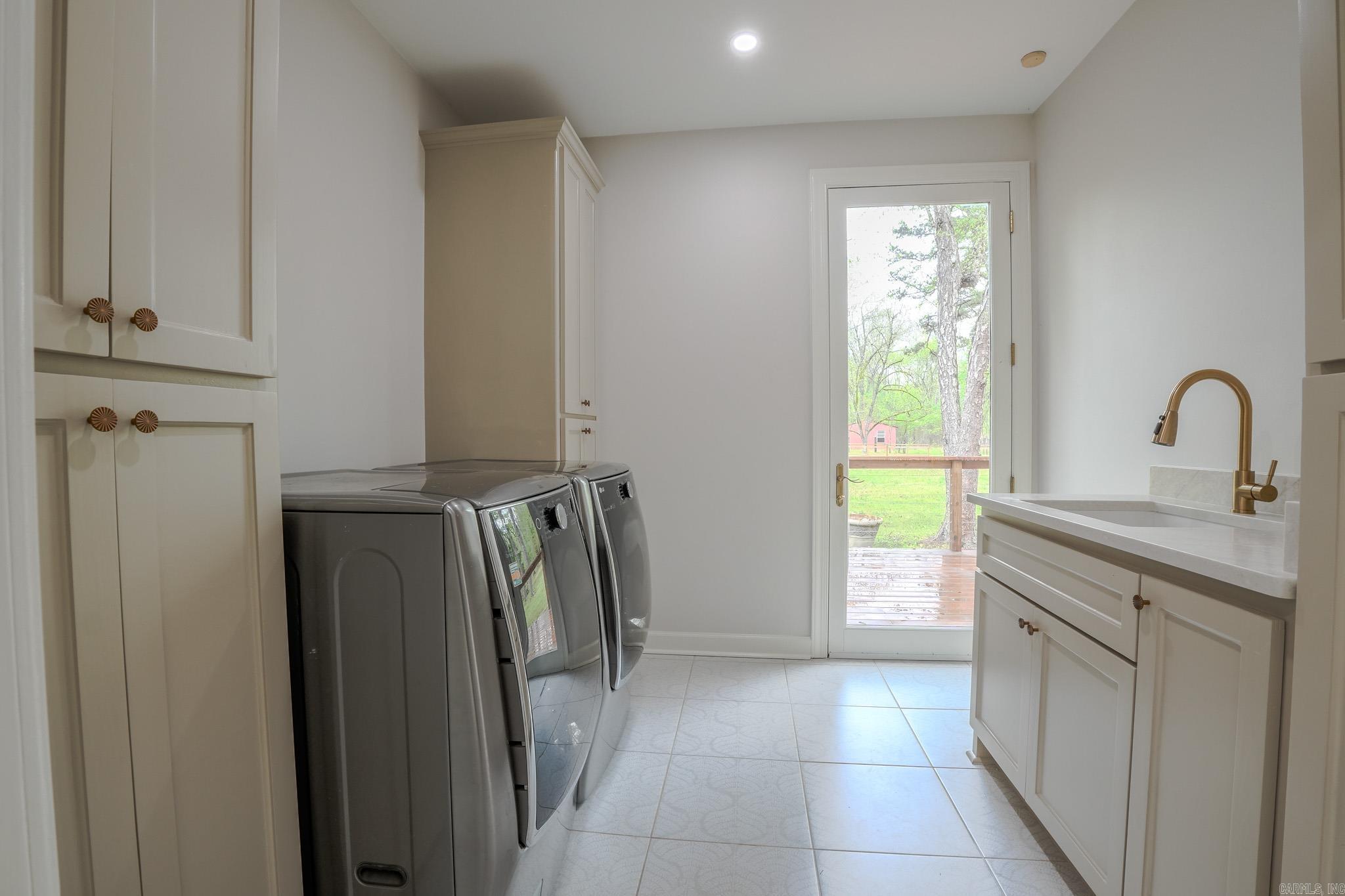 28721 Kanis Road Property Photo 14