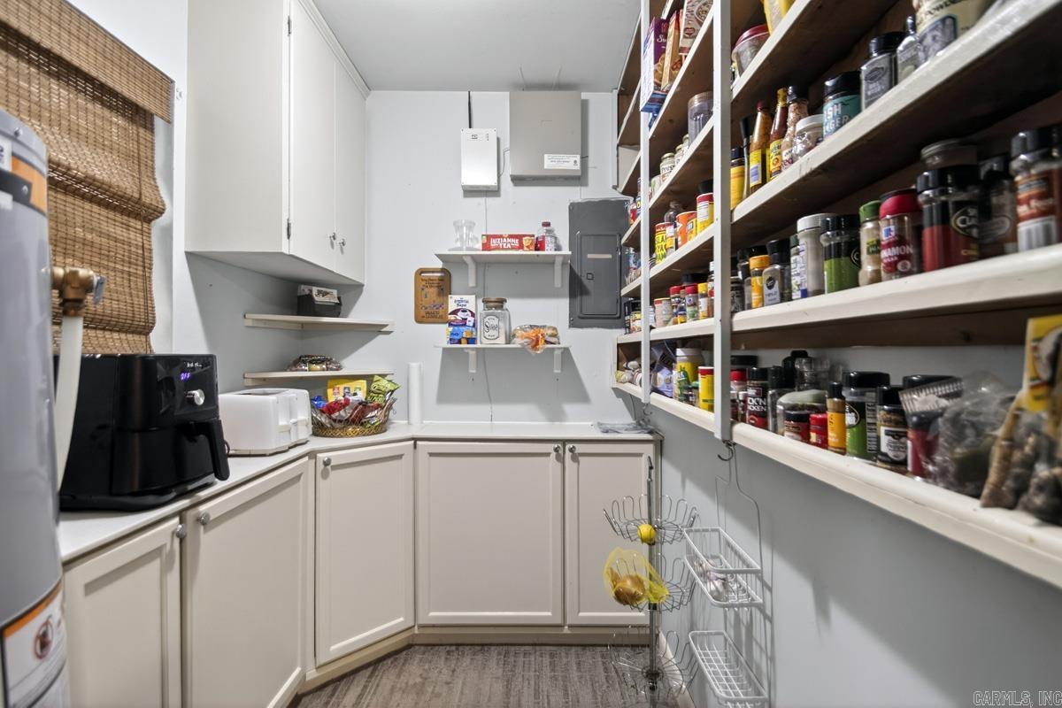 422 Marion Street Property Photo 7