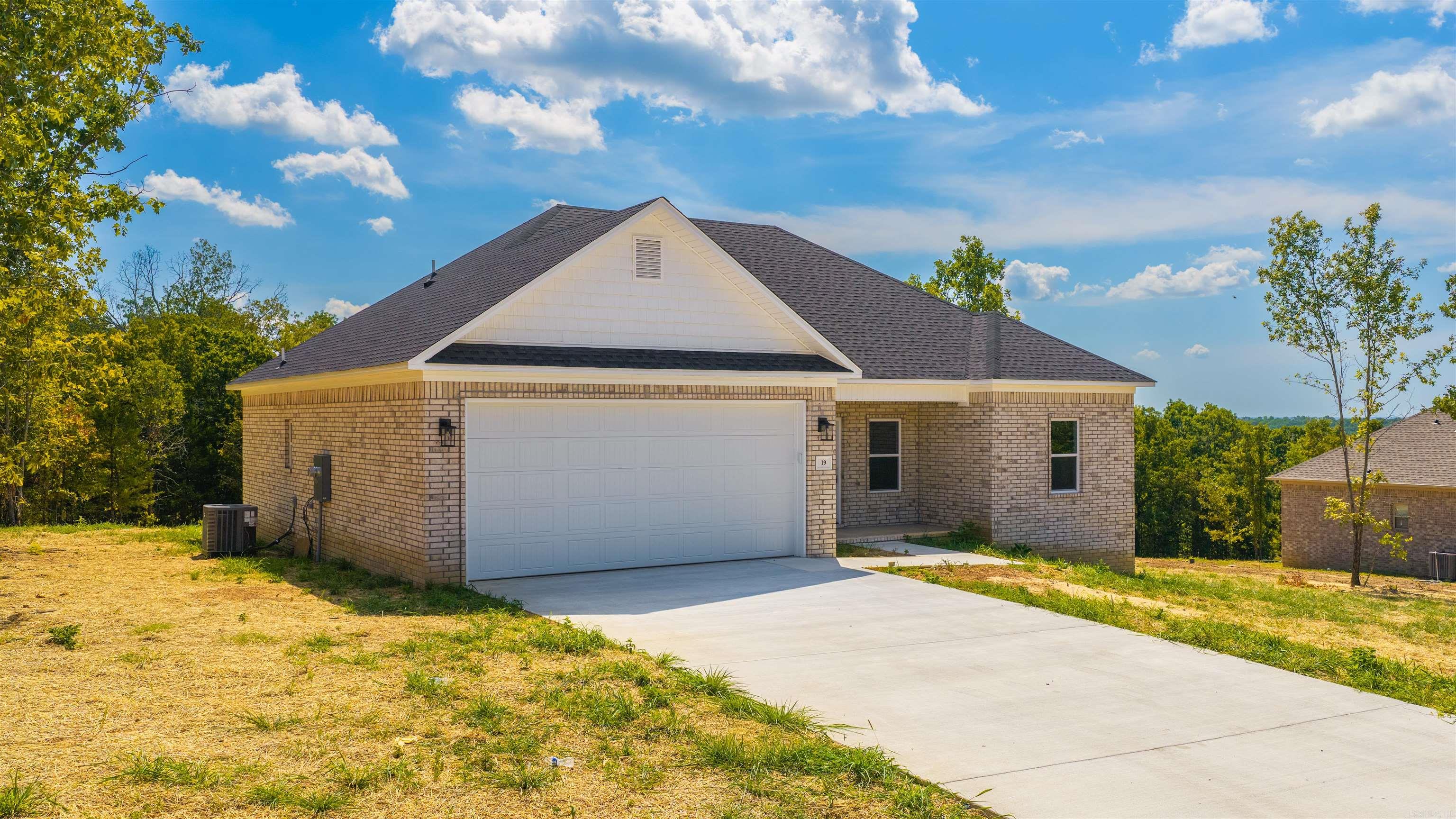 19 Summer Tyme Drive Property Photo 3