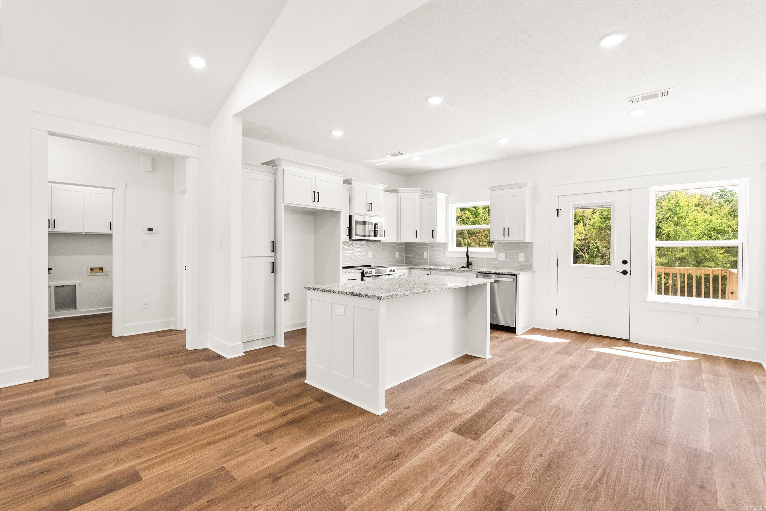 19 Summer Tyme Drive Property Photo 8