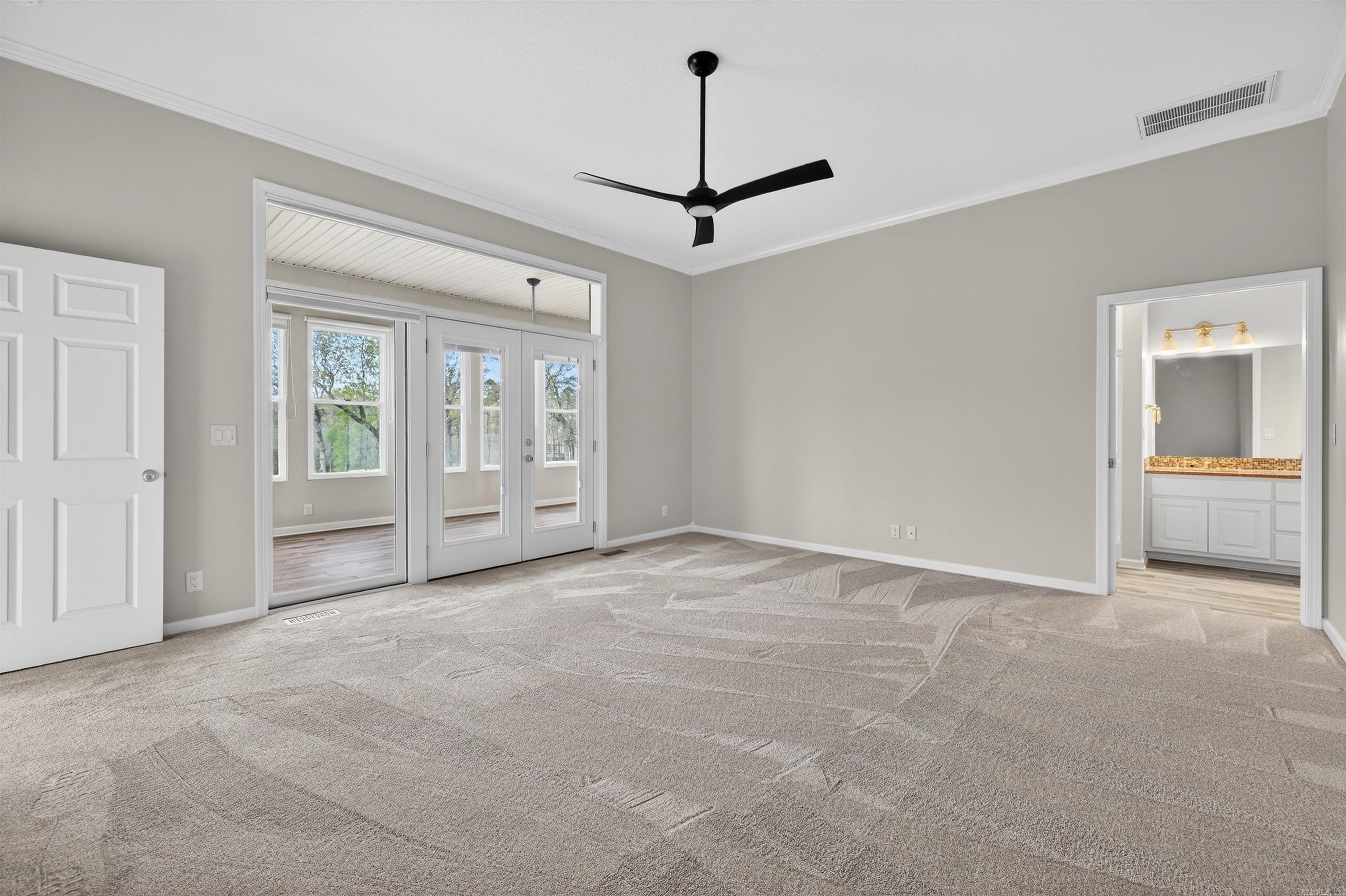 21 Diamante Boulevard Property Photo 12