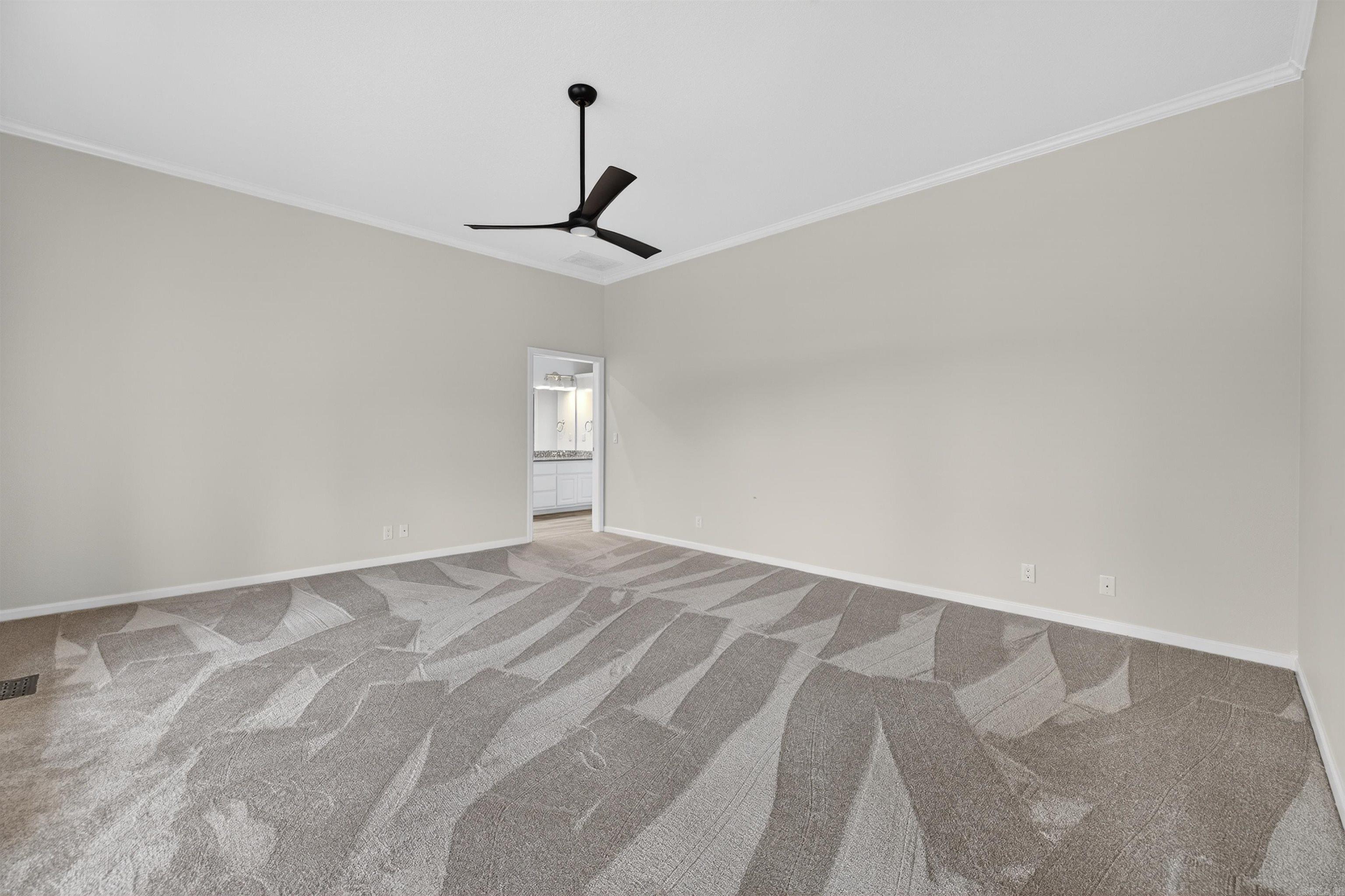 21 Diamante Boulevard Property Photo 13