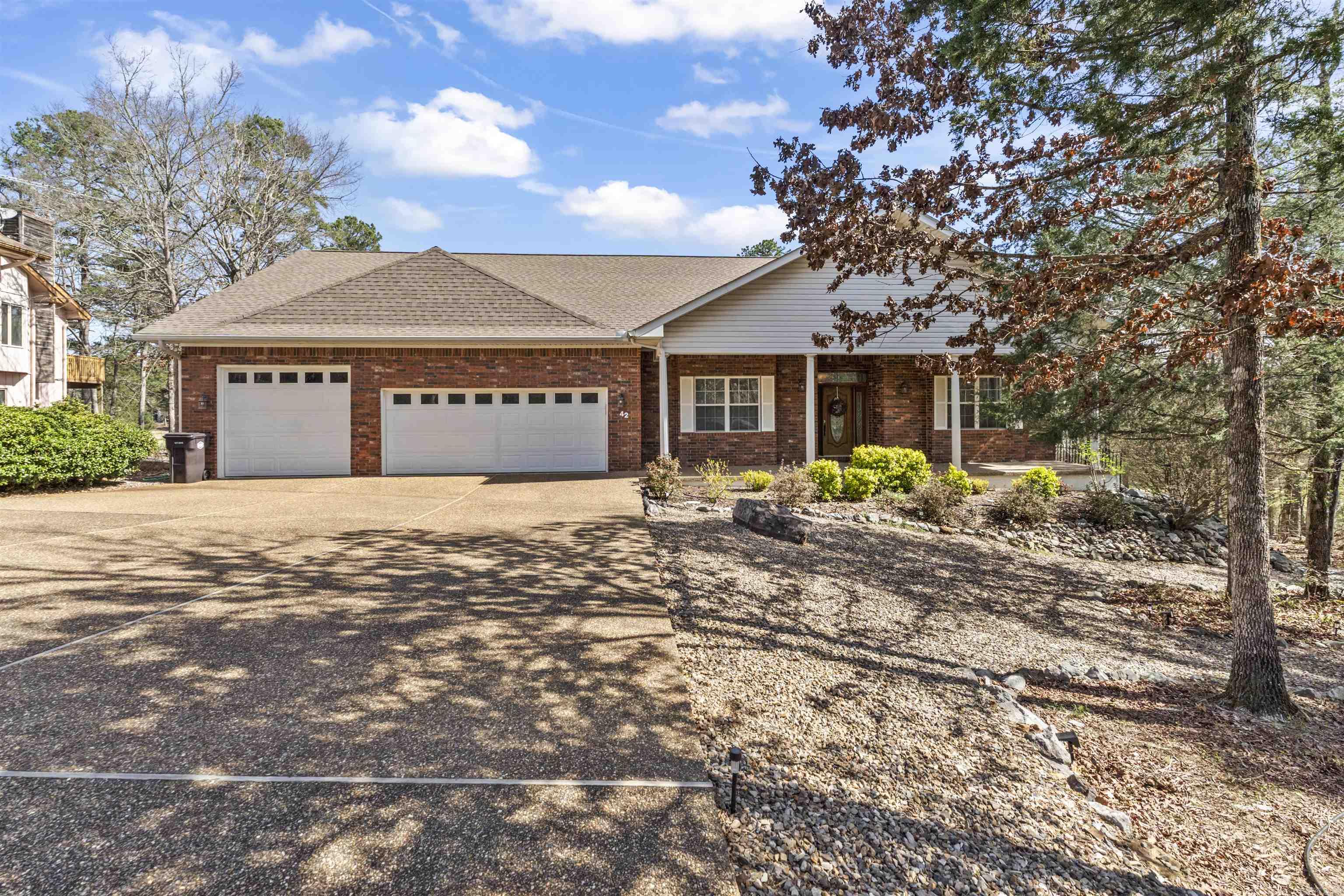 42 Lindura Way Property Photo 1