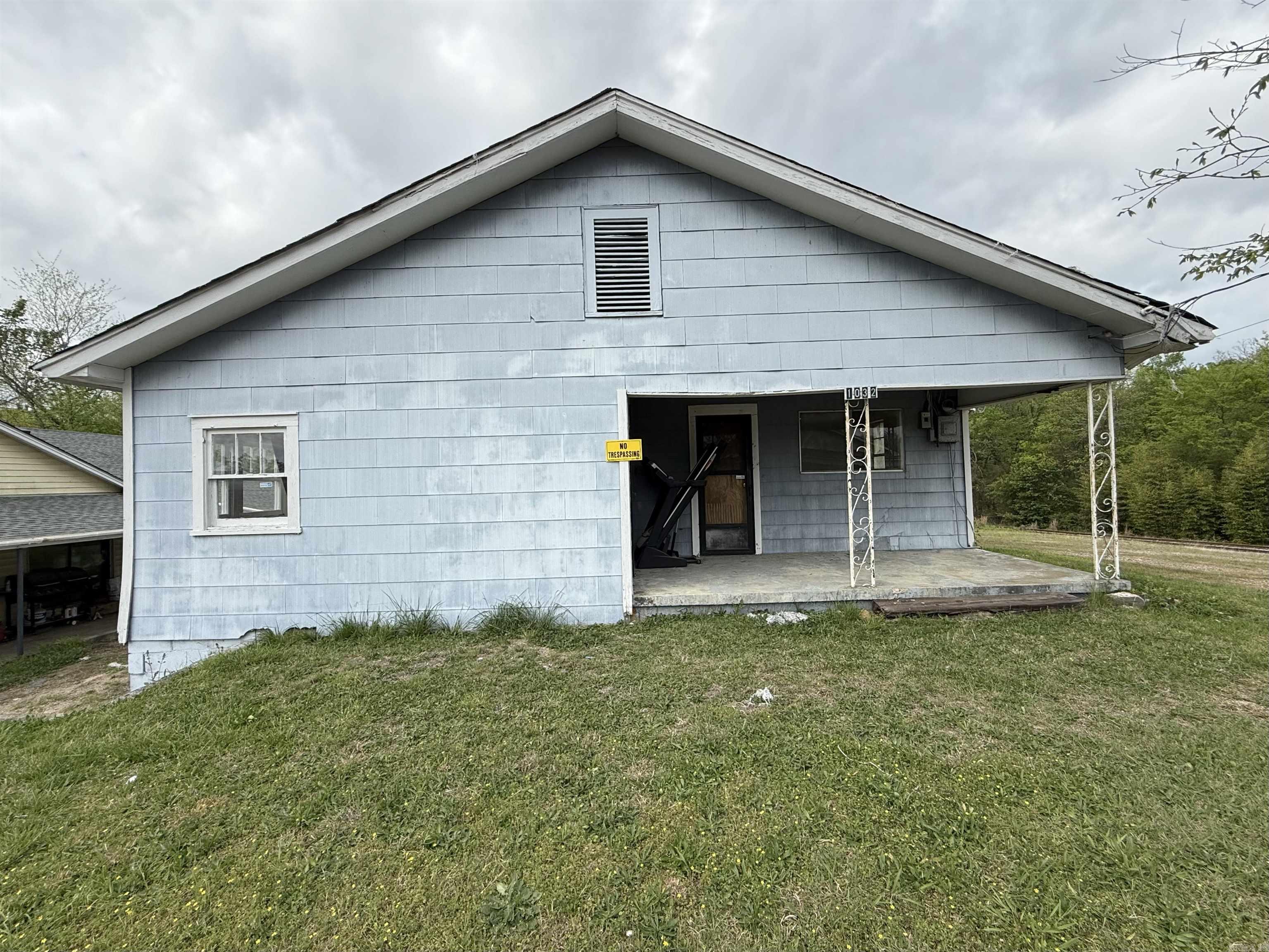 1032 Summer Street Property Photo 1