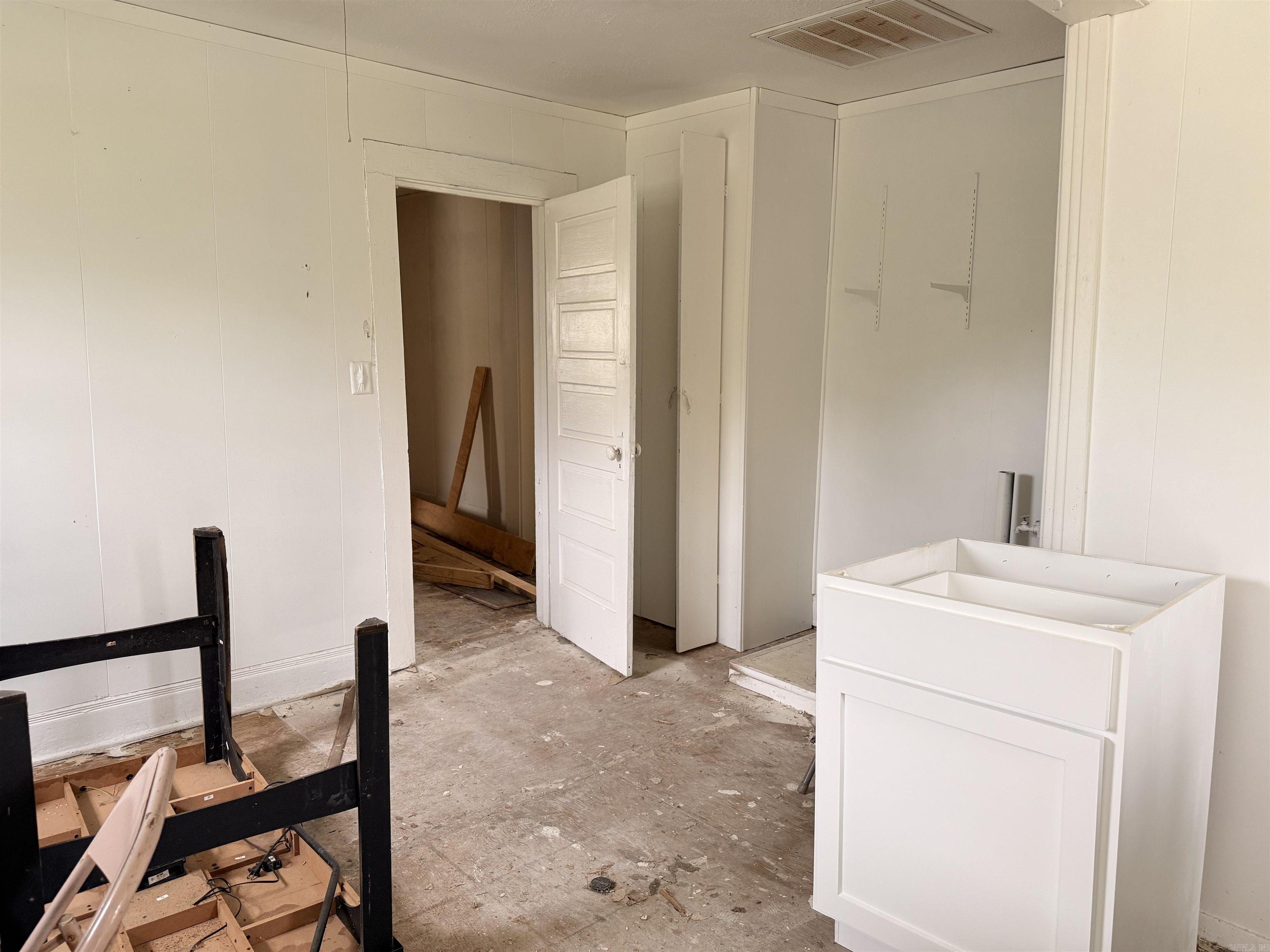 1032 Summer Street Property Photo 9