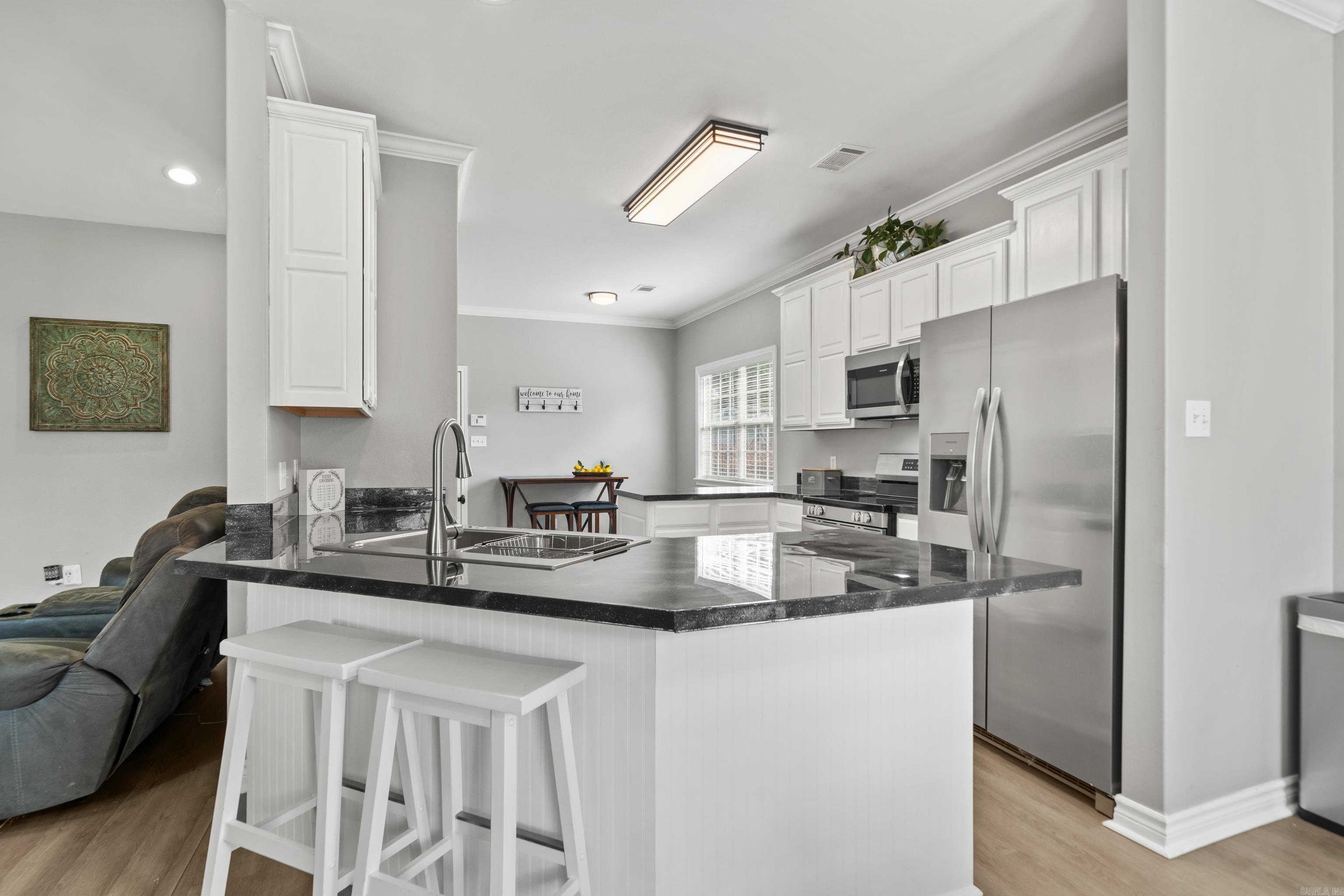 105 Wyatt Cove Property Photo 13