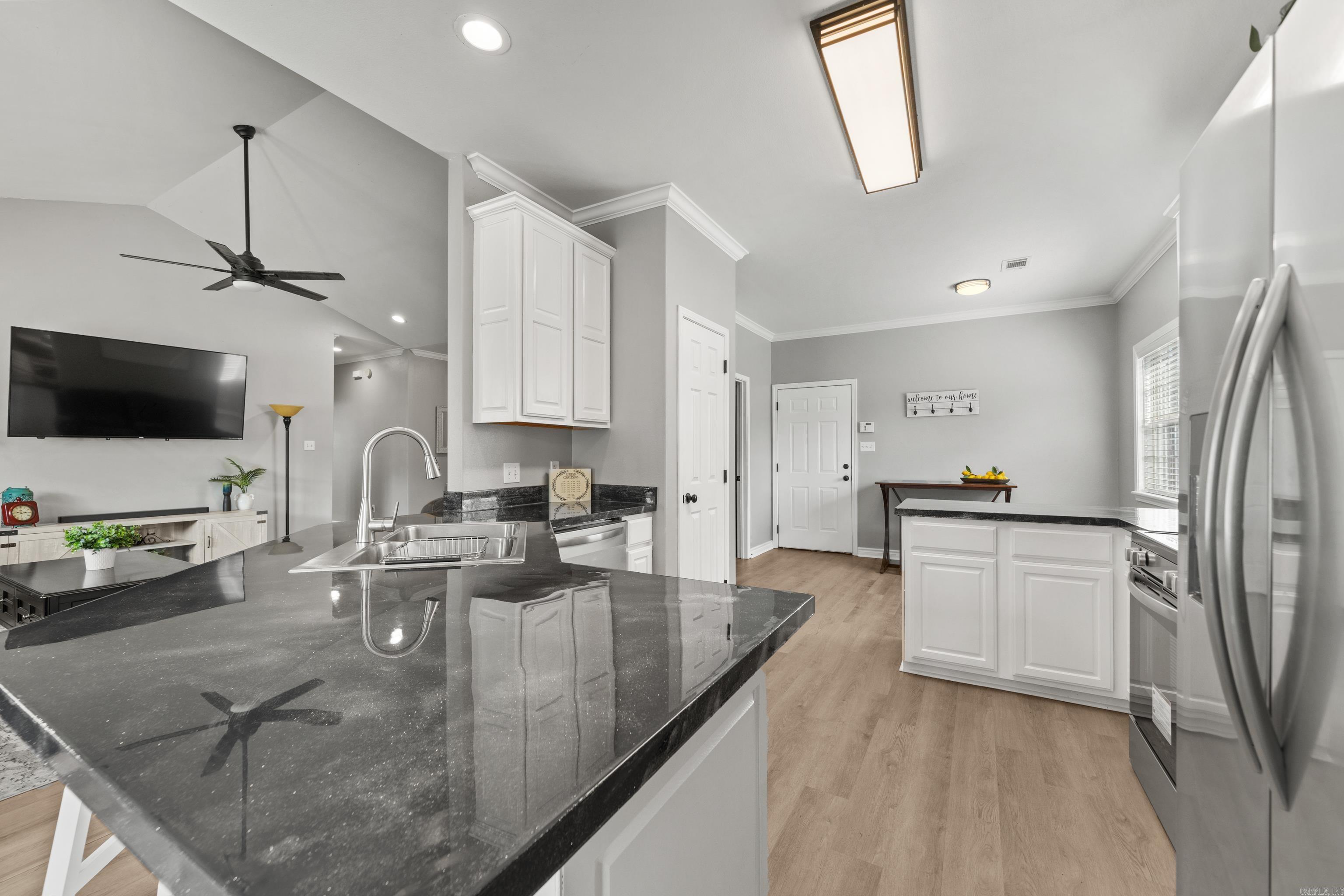 105 Wyatt Cove Property Photo 15