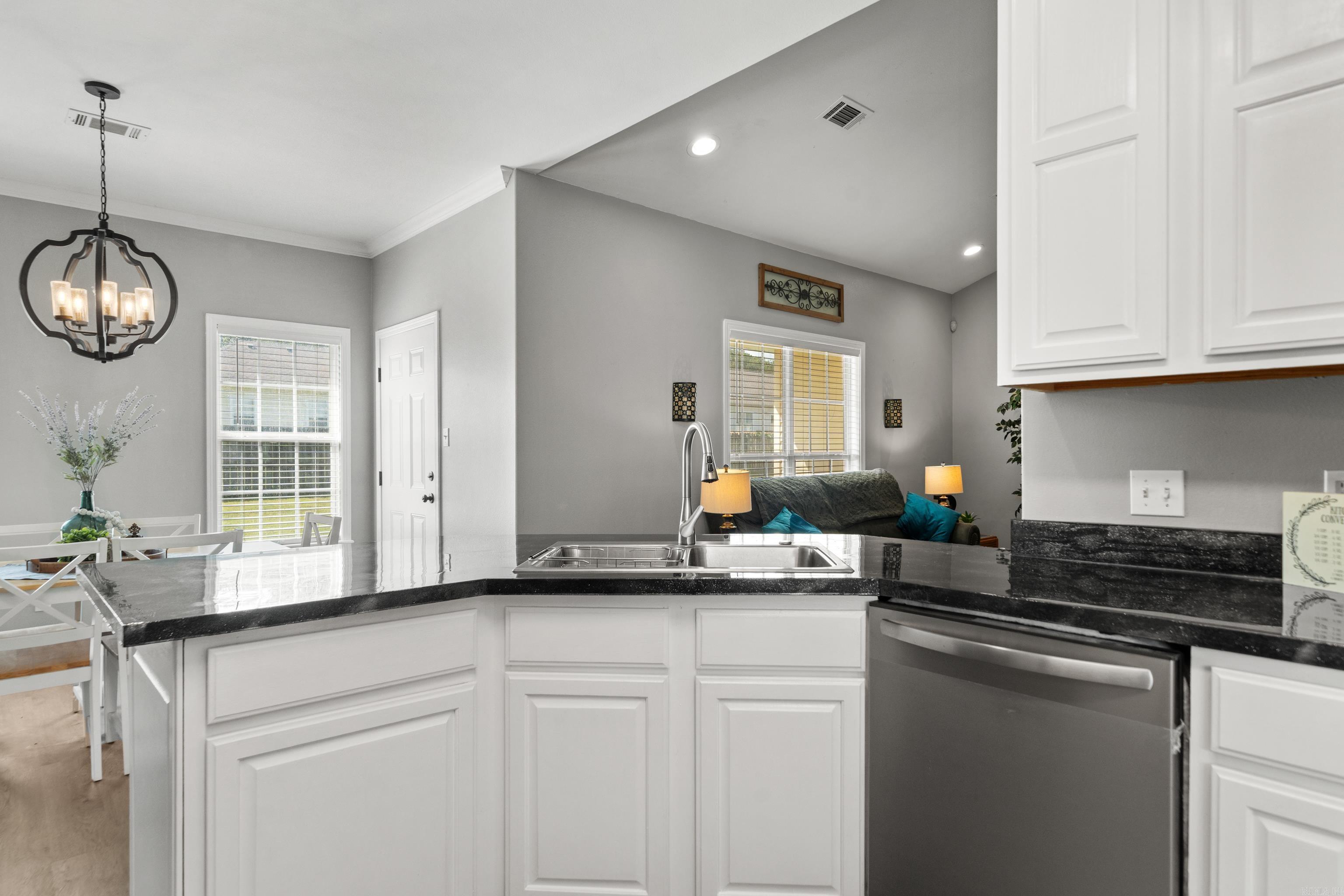 105 Wyatt Cove Property Photo 18
