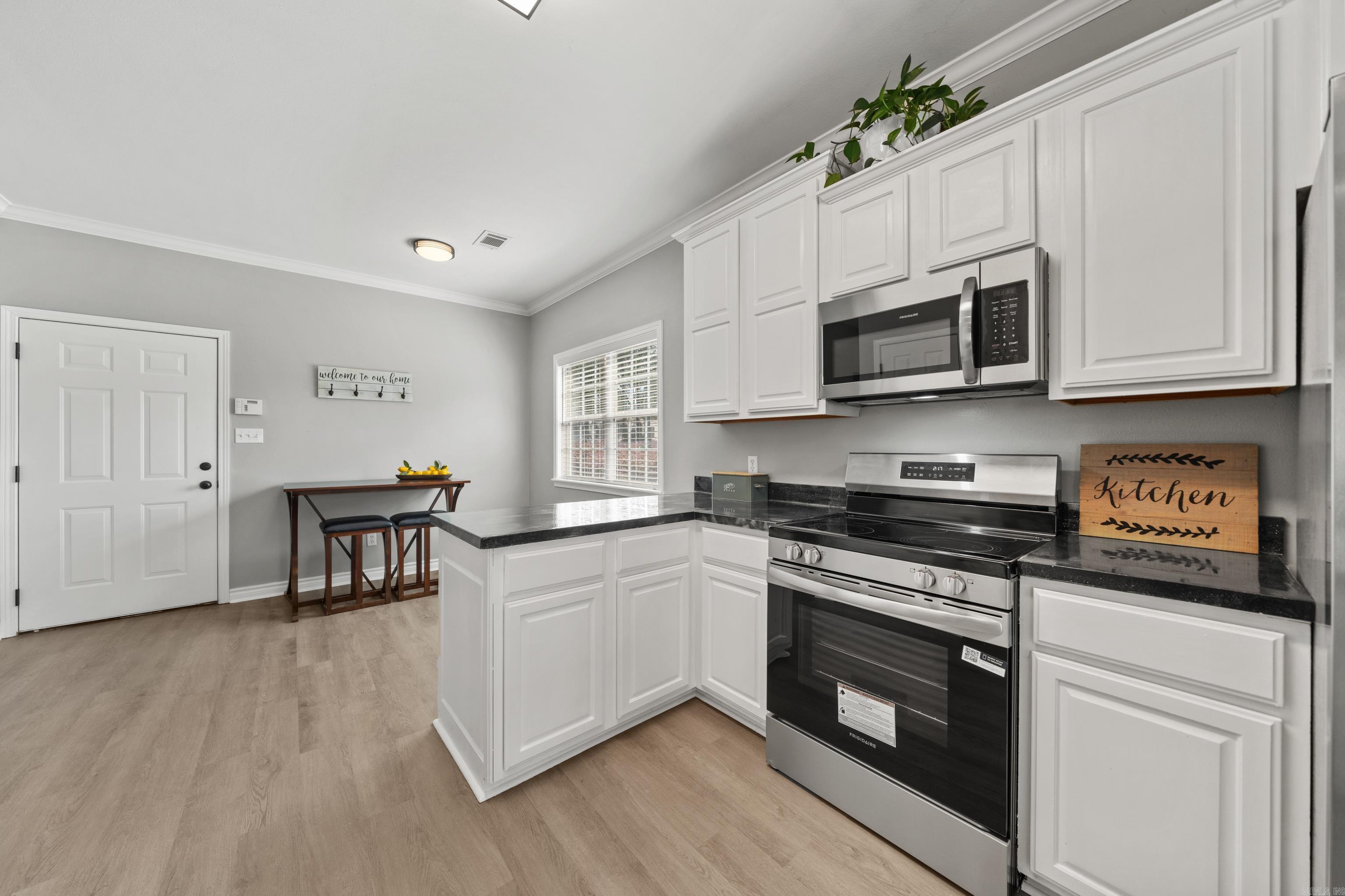 105 Wyatt Cove Property Photo 19