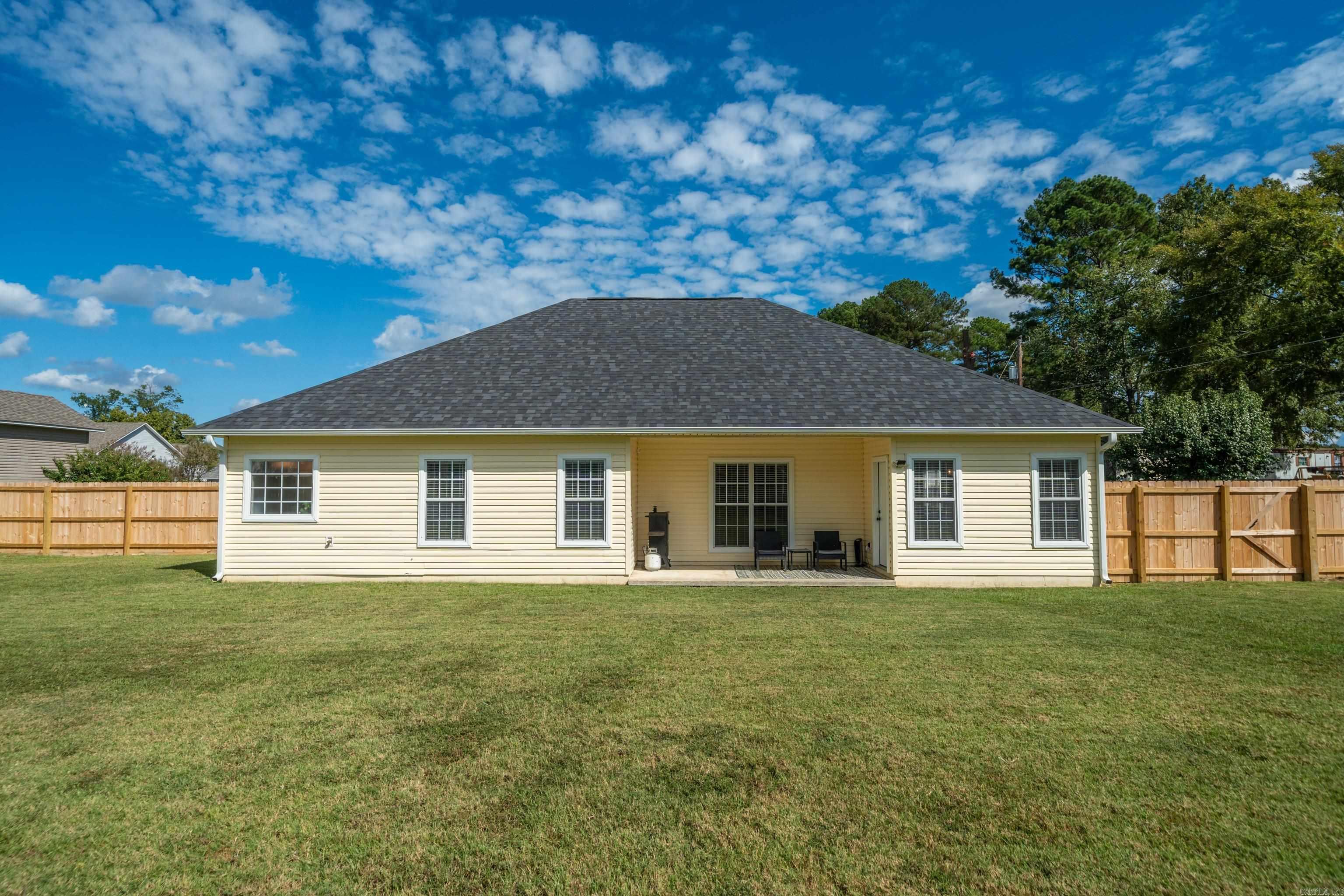 105 Wyatt Cove Property Photo 42