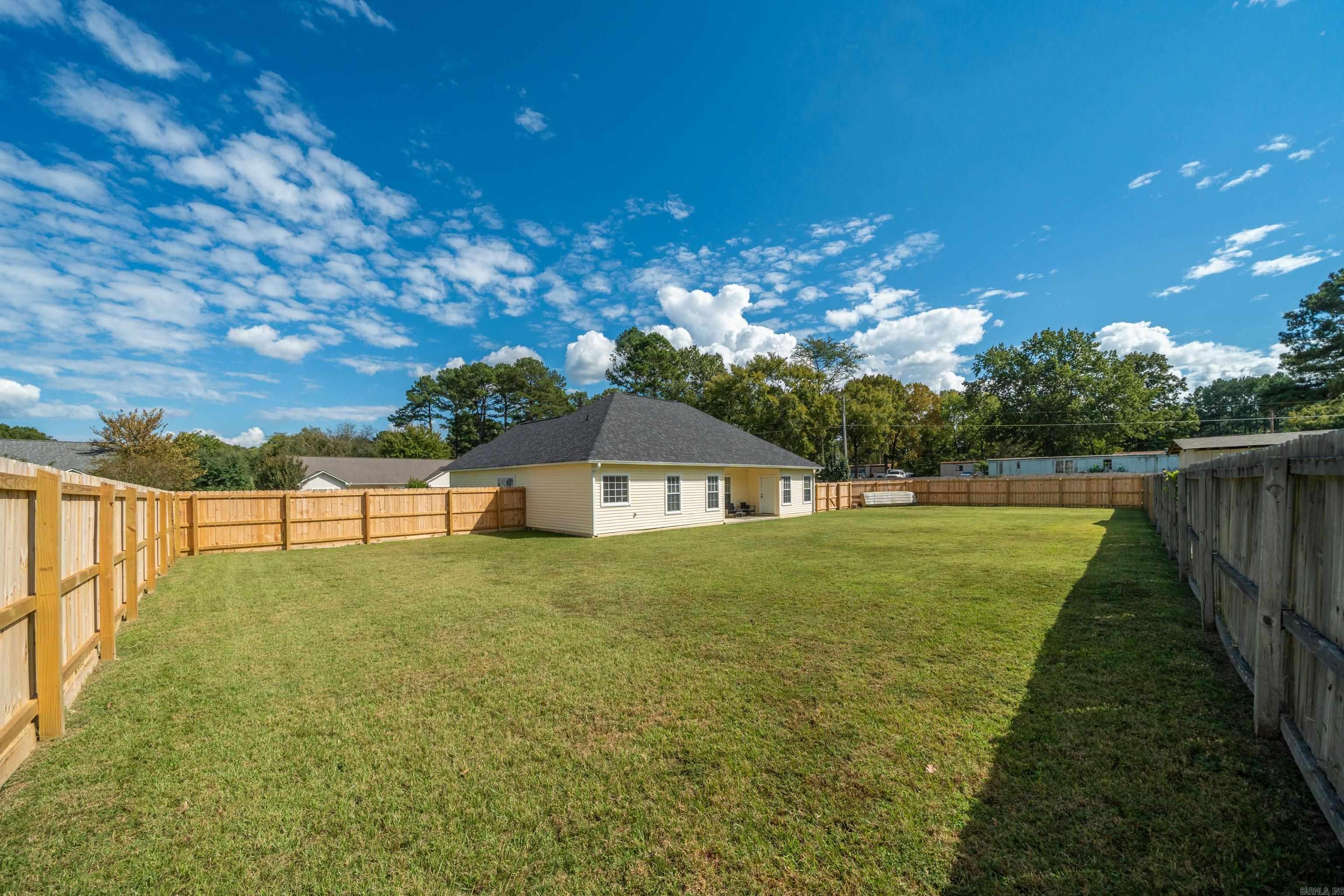 105 Wyatt Cove Property Photo 44