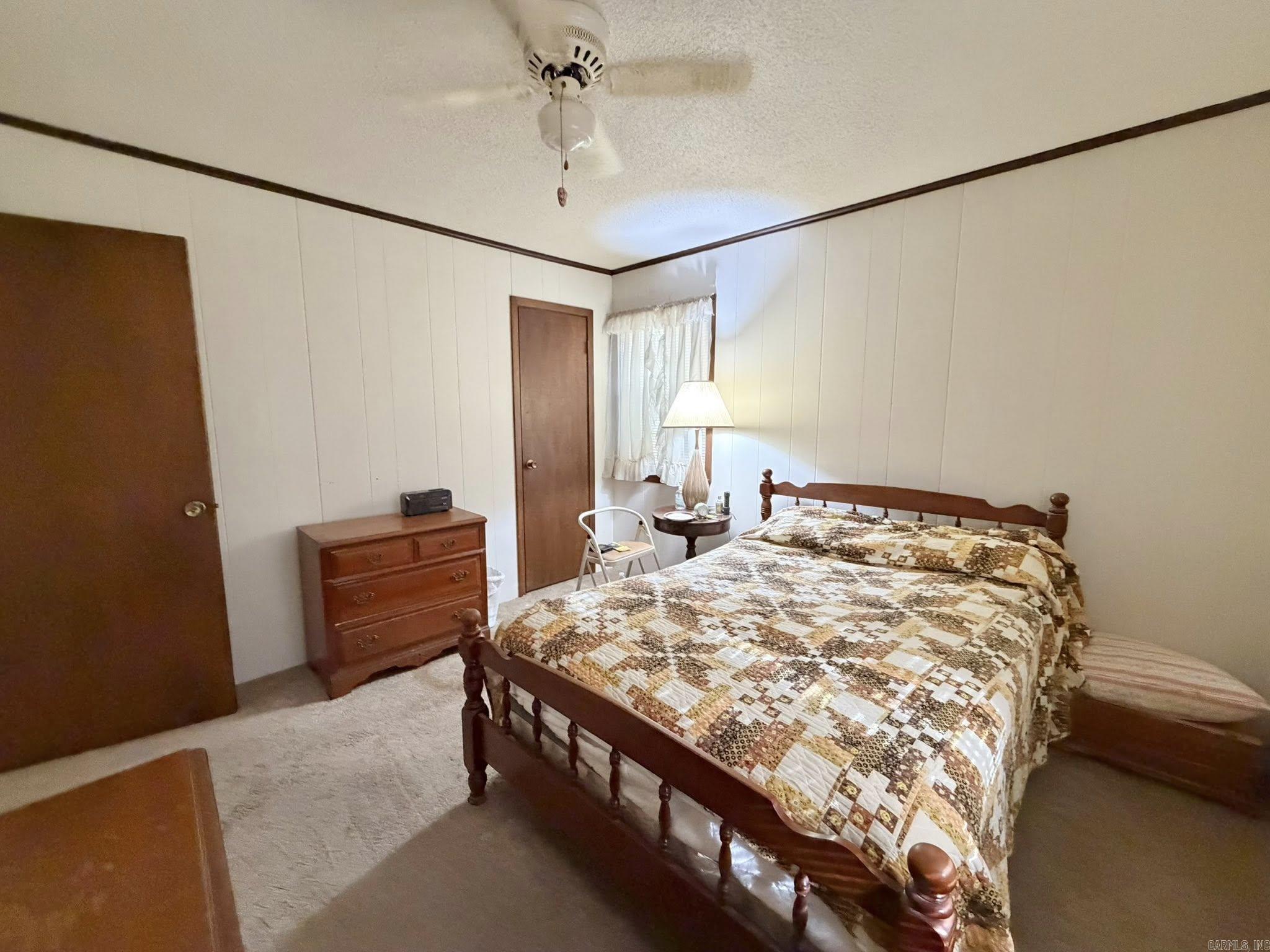 3015 Debra Street Property Photo 6