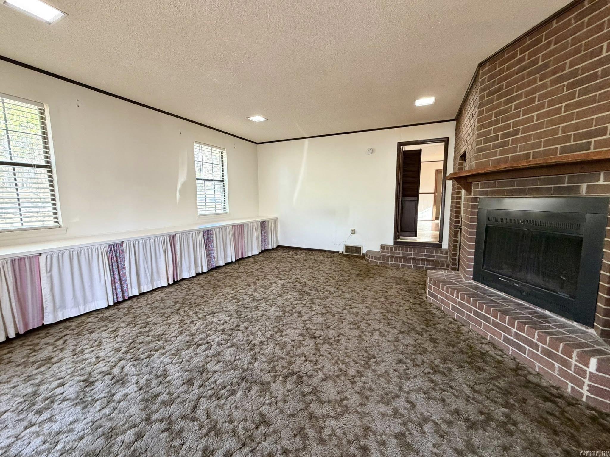 3015 Debra Street Property Photo 10