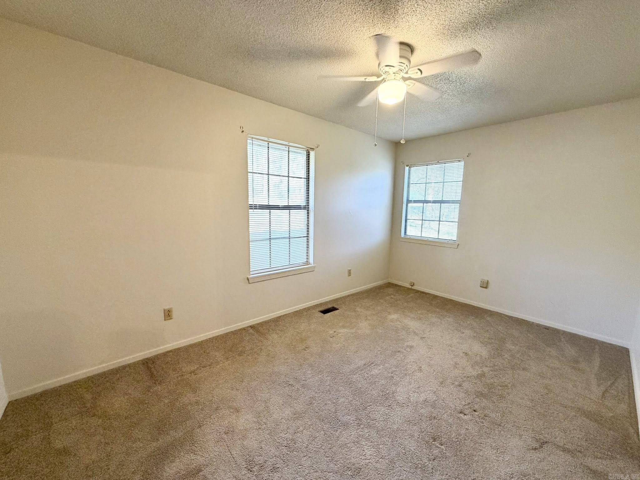 3015 Debra Street Property Photo 16