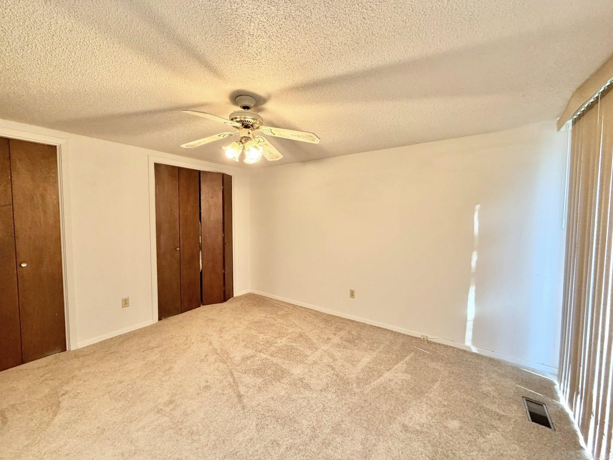 3015 Debra Street Property Photo 17