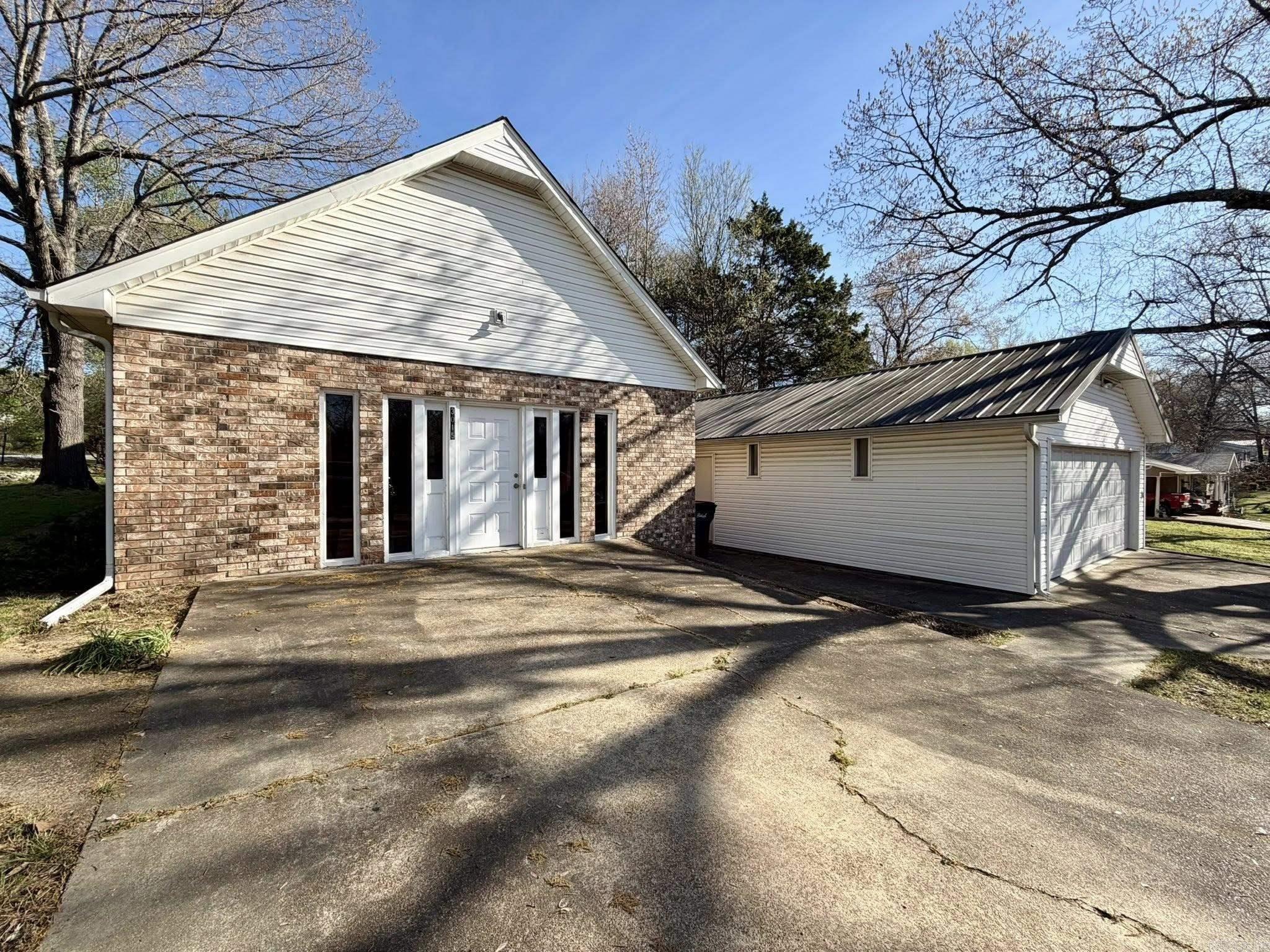 3015 Debra Street Property Photo 24