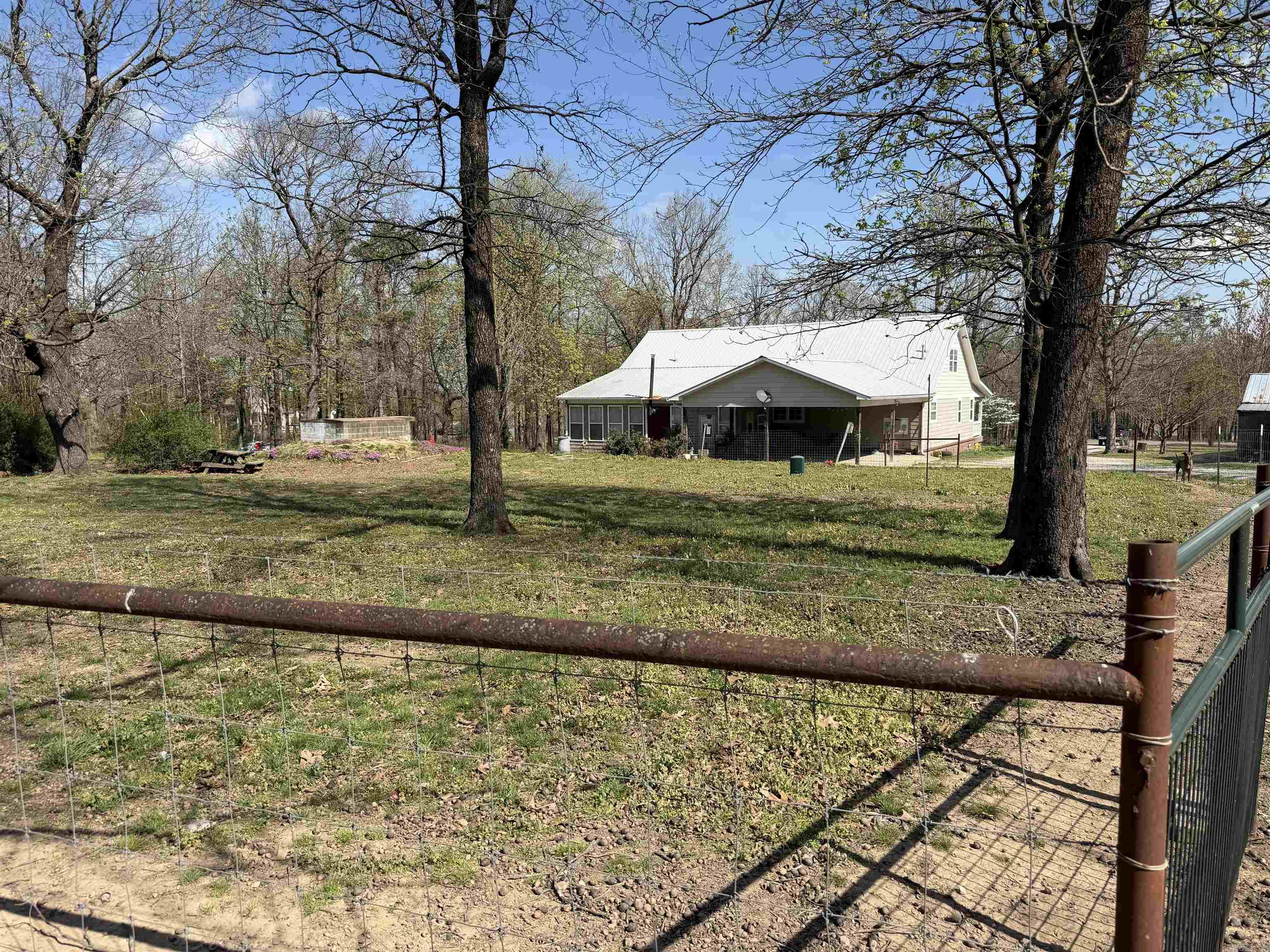 369 County Line Road Property Photo 11