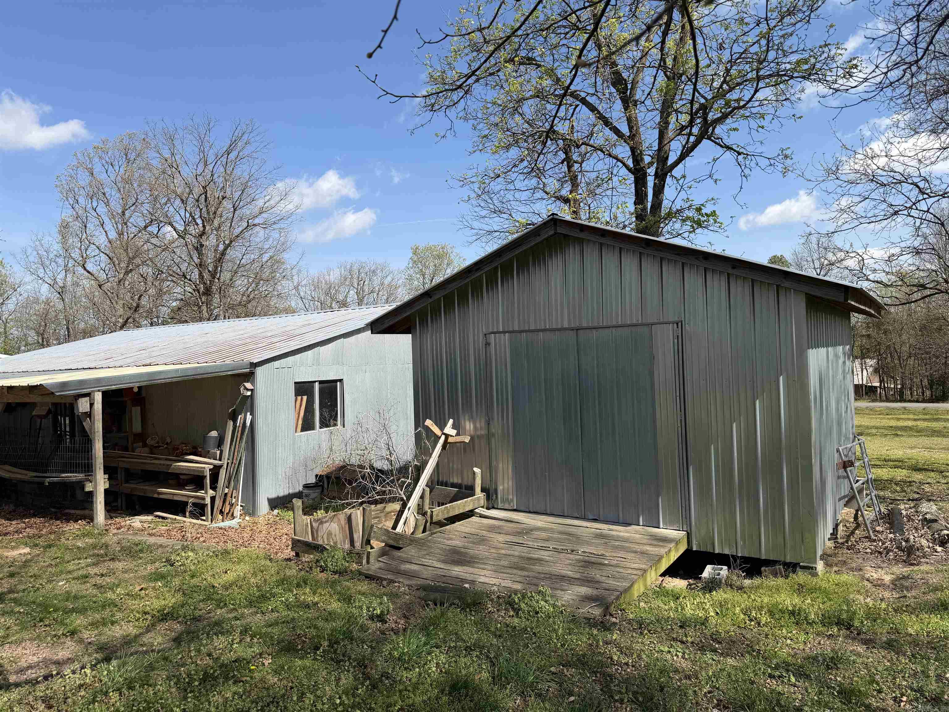 369 County Line Road Property Photo 13